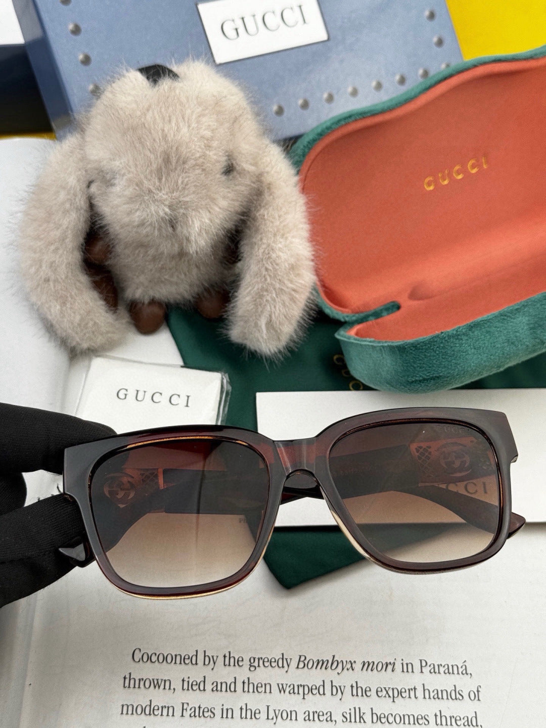 Gucci G35804 Square Gold Lens Sunglasses for Men & Women - 357849 - detail image 2