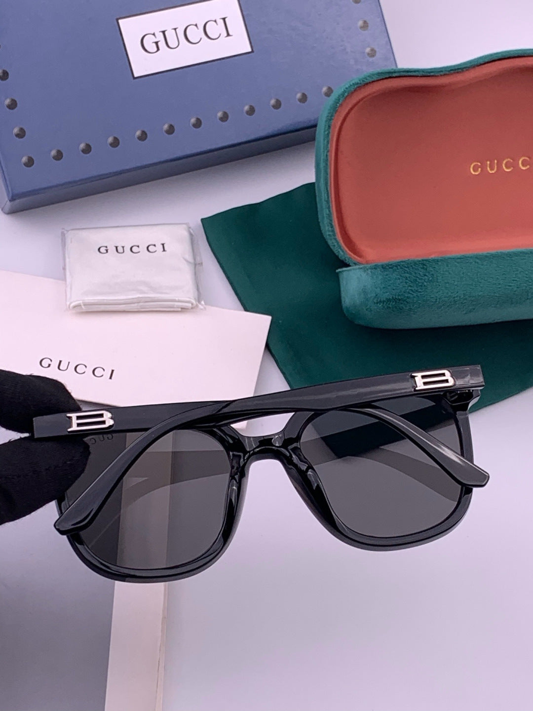 Gucci G6233 Polarized Square Gold Lens Sunglasses for Men & Women - 357818 - detail image 4