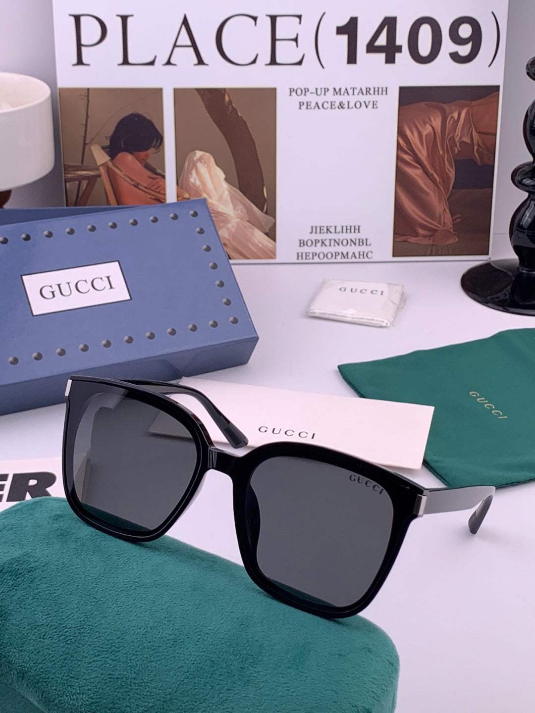Gucci G0511 Polarized Square Black Lens Sunglasses for Men & Women - detail image 4