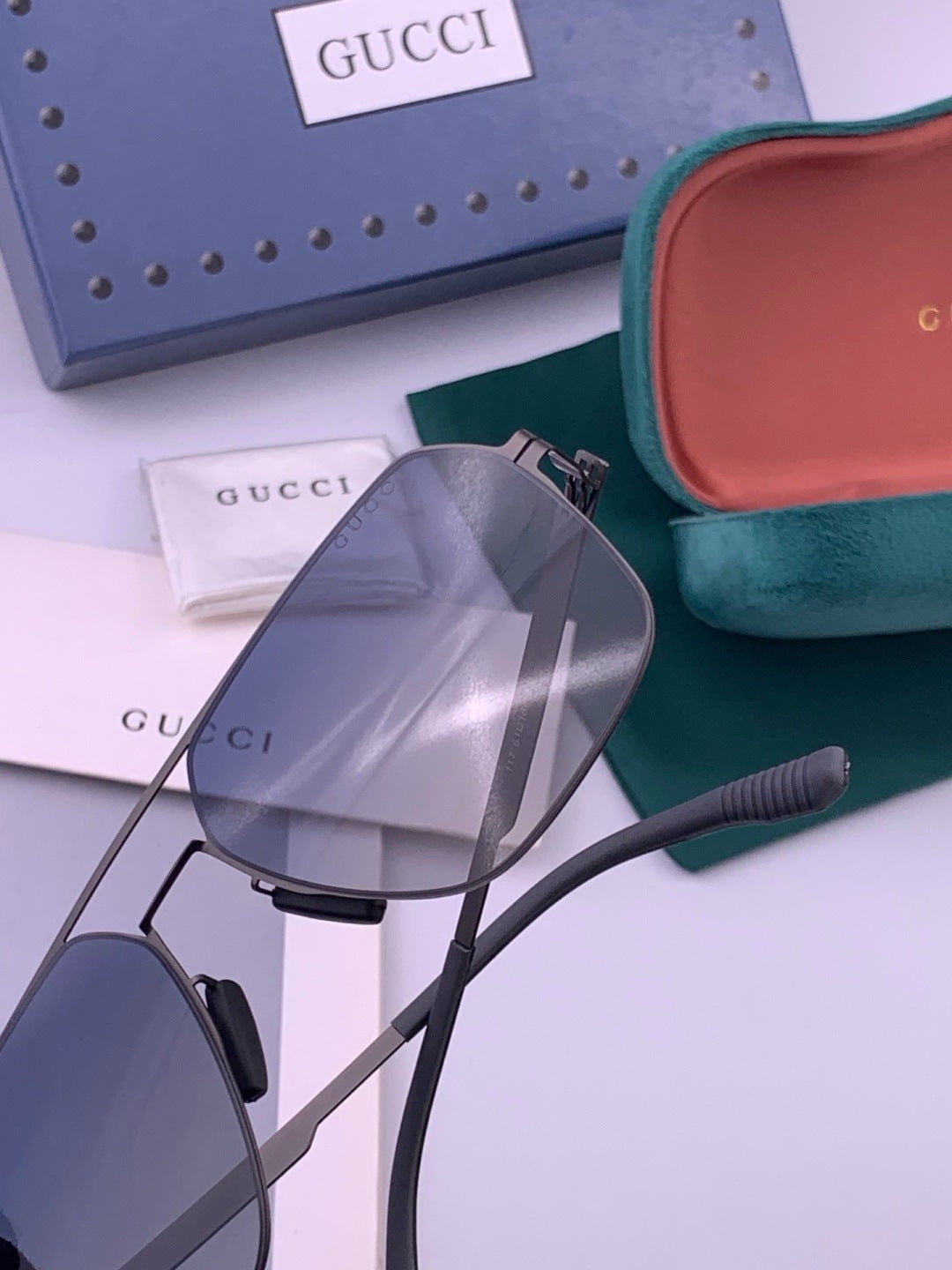 Gucci G711 Polarized Fashion Brown Lens Sunglasses for Men & Women - 357840 - detail image 4