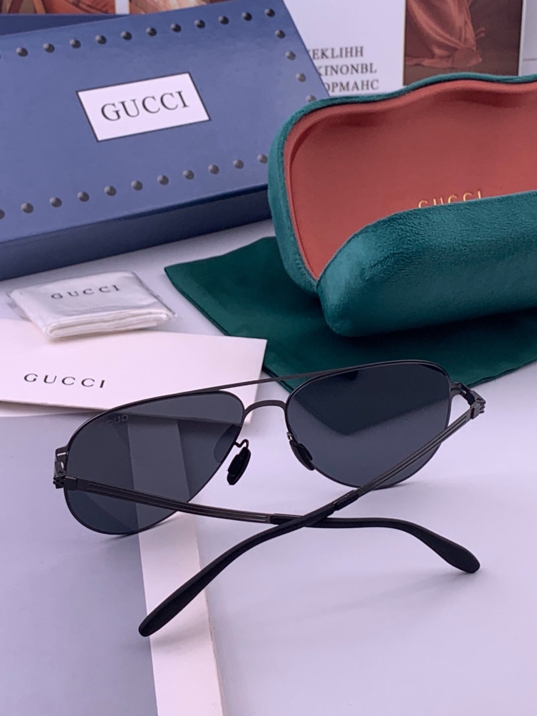 Gucci G1381 Fashion Gold Lens Sunglasses for Men & Women - 357843 - detail image 5
