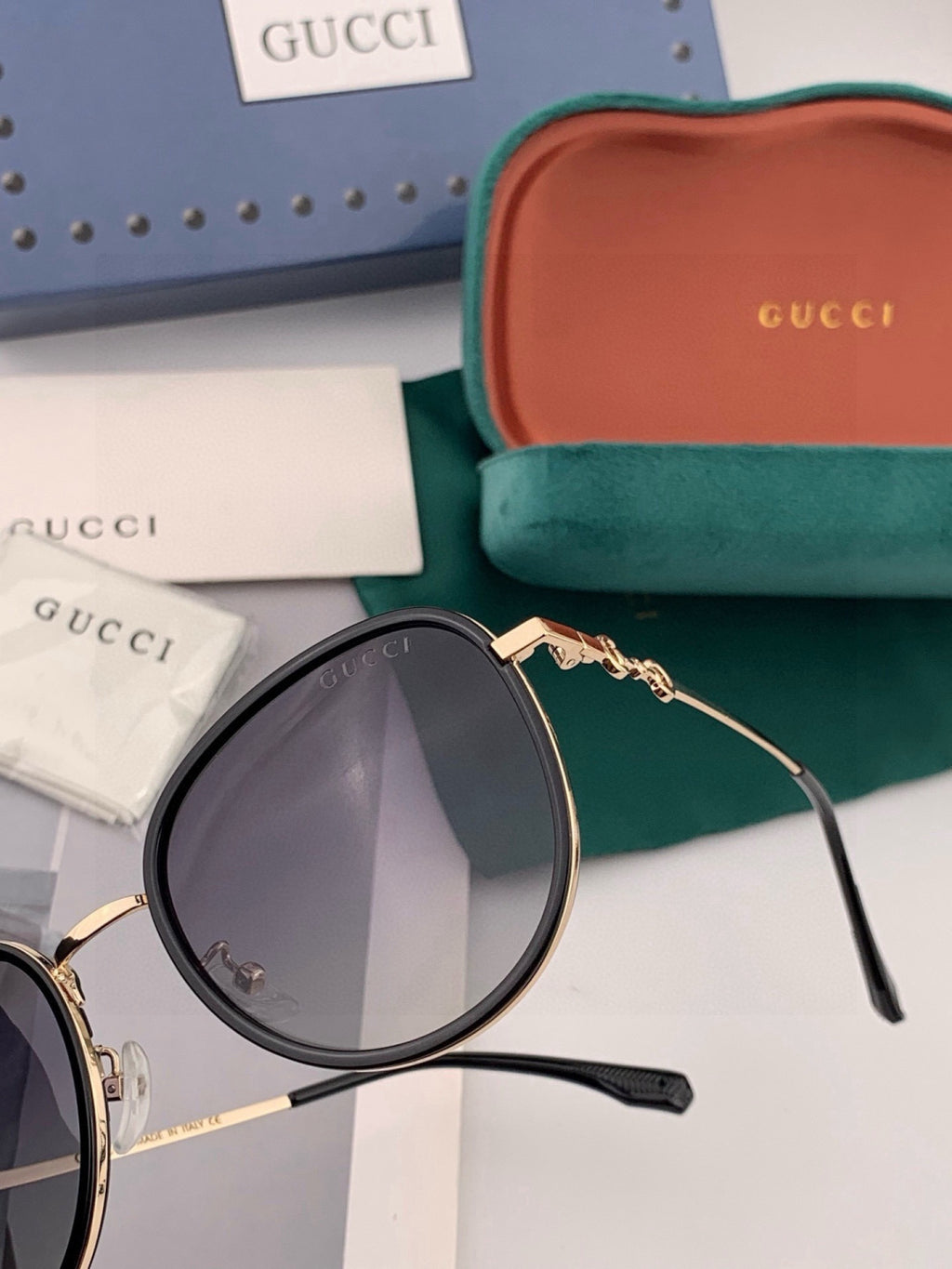 Gucci G2211 Round Red Lens Sunglasses for Men & Women - 357800 - detail image 2