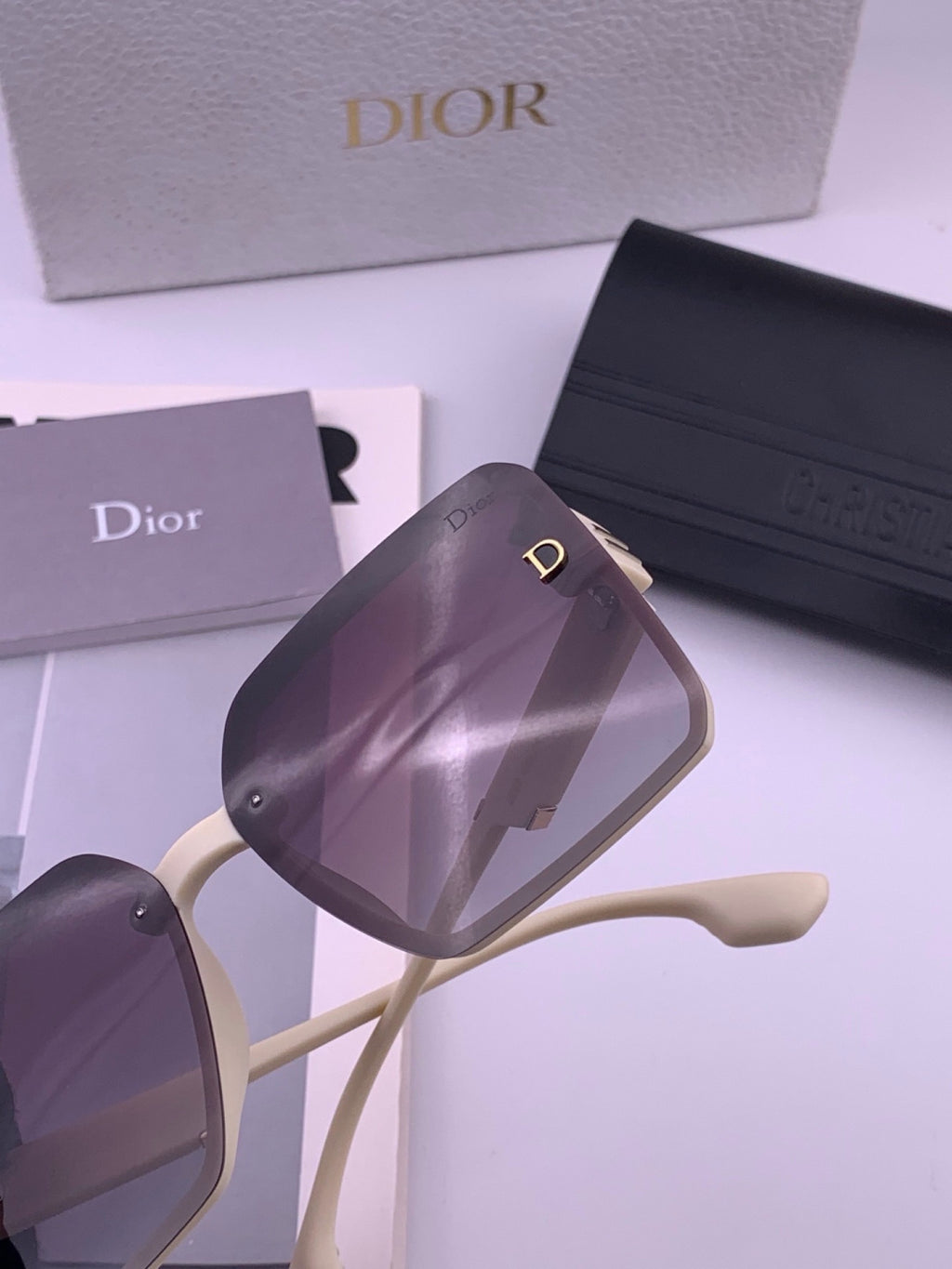 Dior CD8226 Polarized Square Red Lens Sunglasses for Women - 358223 - detail image 3
