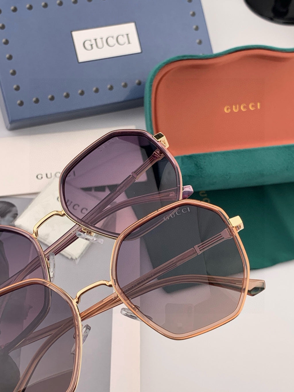 Gucci G6032 Metal Fashion Black Lens Sunglasses for Men & Women - 357797 - detail image 3