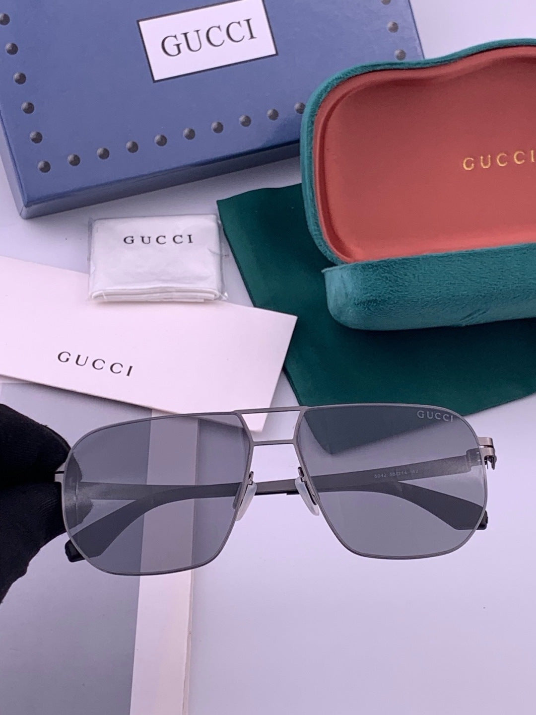 Gucci G2504 Fashion Black Lens Sunglasses for Men & Women - 371628