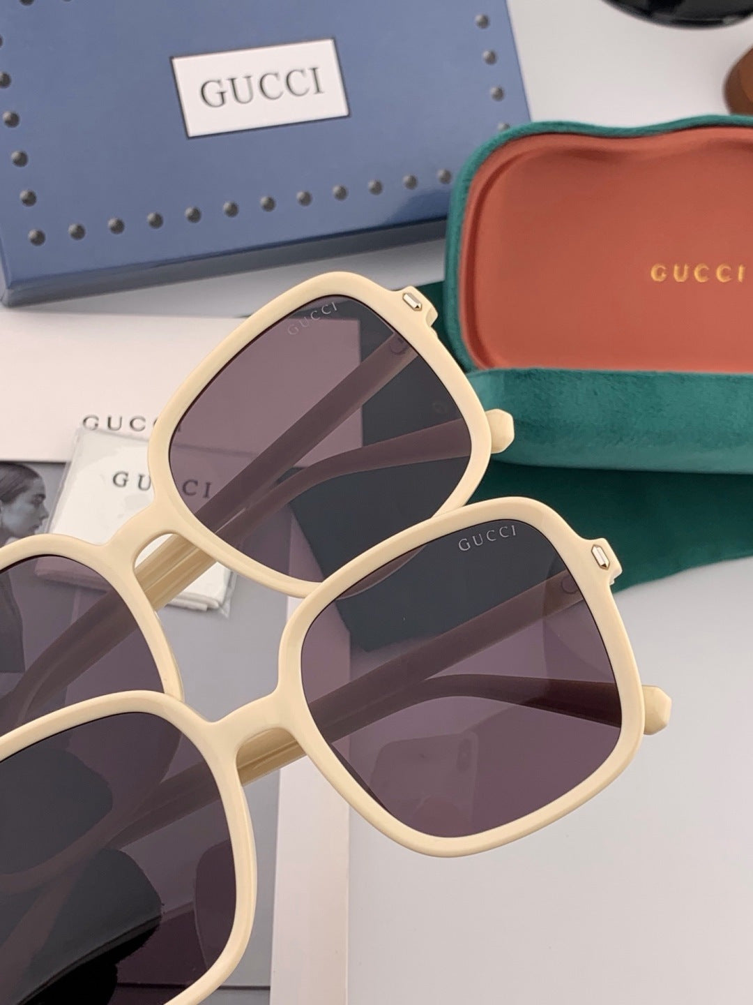 Gucci G5107 Square Red Lens Sunglasses for Men & Women - 371574 - detail image 5