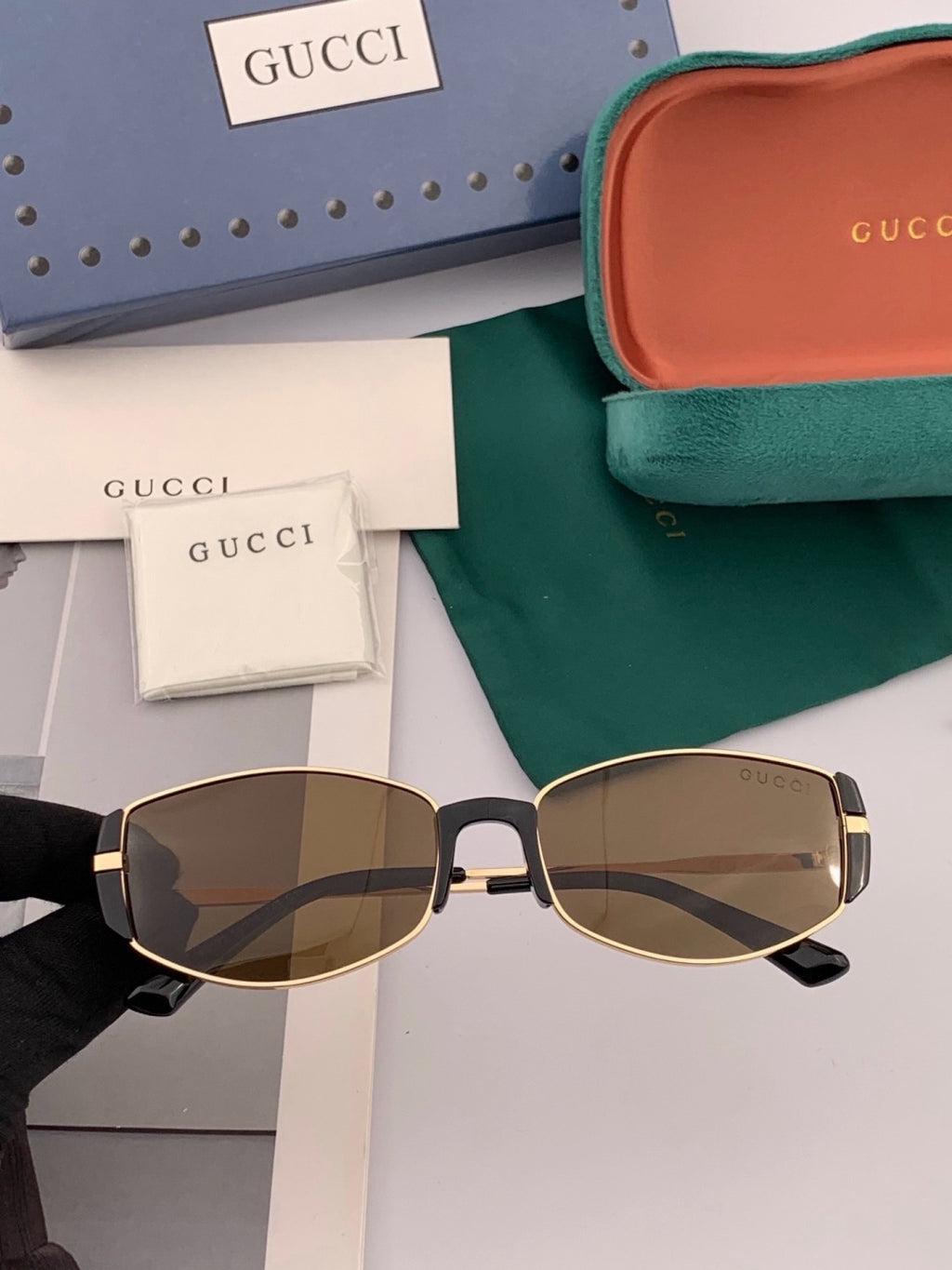 Gucci G2827 Polarized Oversized Red Lens Sunglasses for Men & Women - 371576 - detail image 2