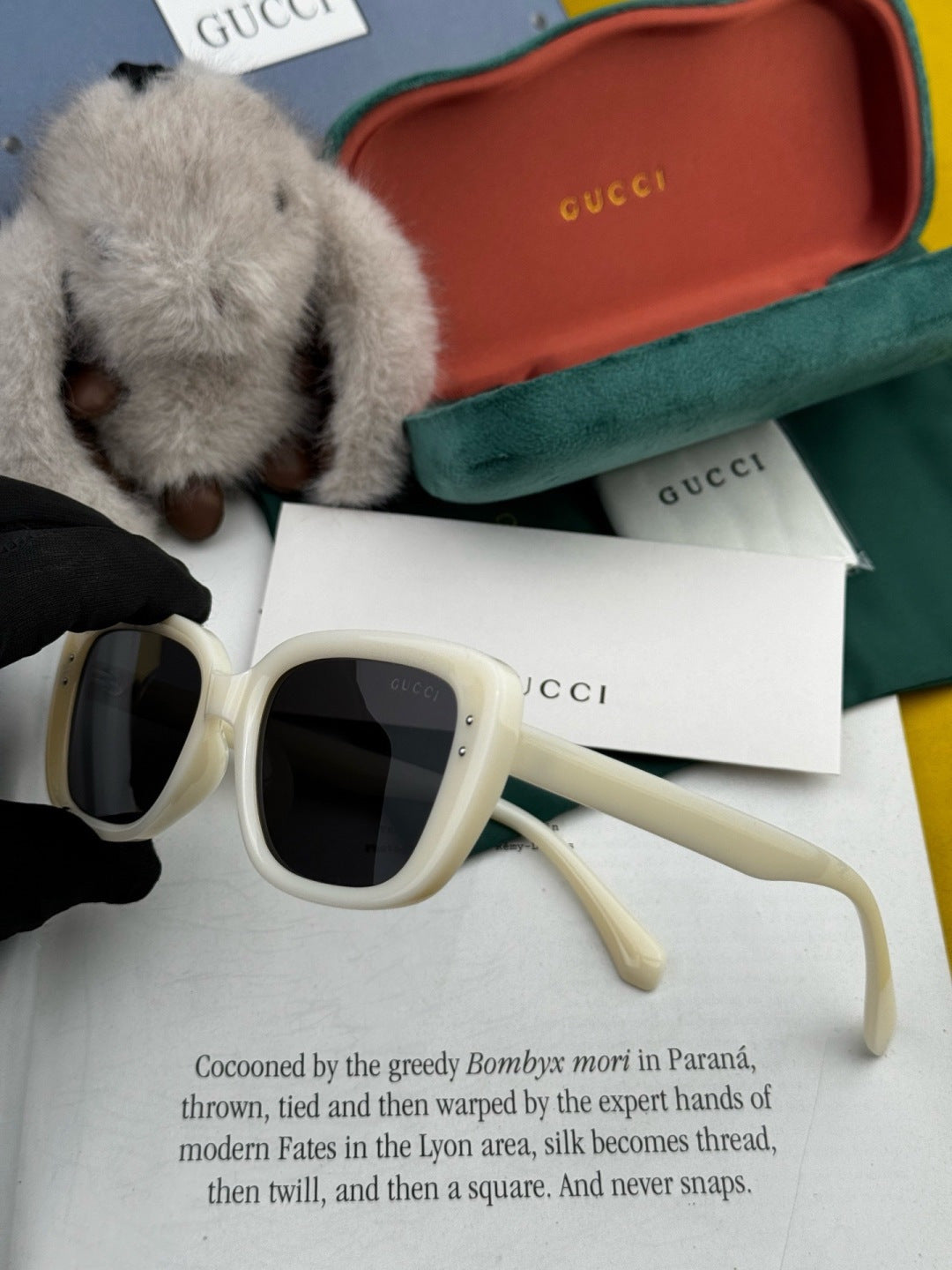 Gucci G5906 Polarized Square Black Lens Sunglasses for Men & Women - 371468 - detail image 2