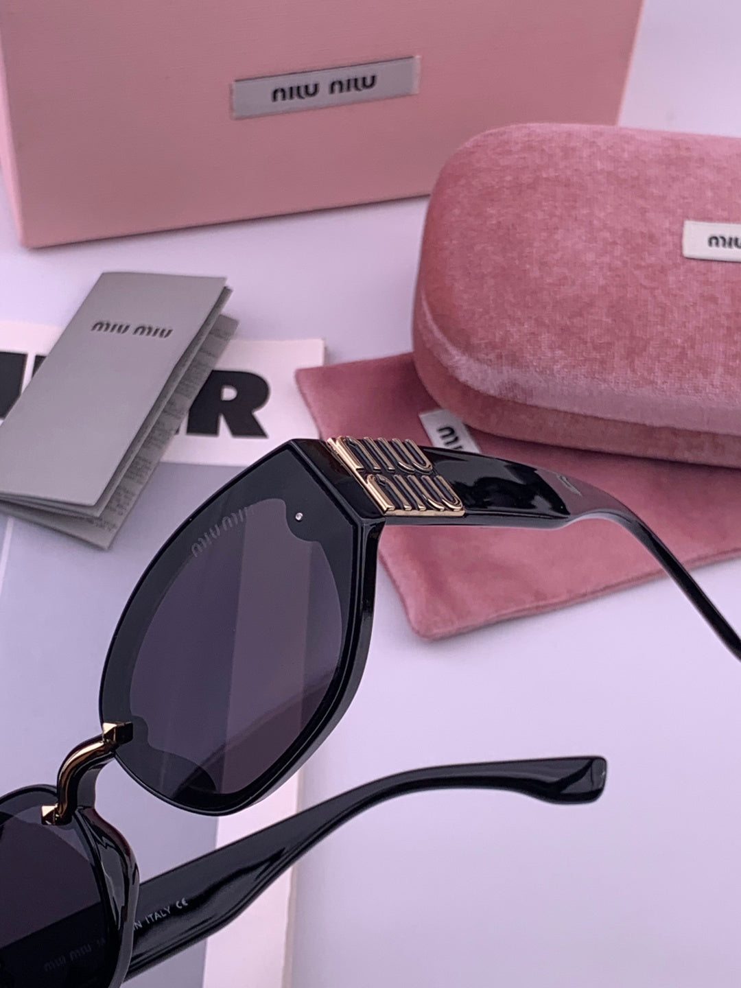 Miu Miu M7350 Fashion Black Lens Sunglasses for Men & Women - 372436 - detail image 3
