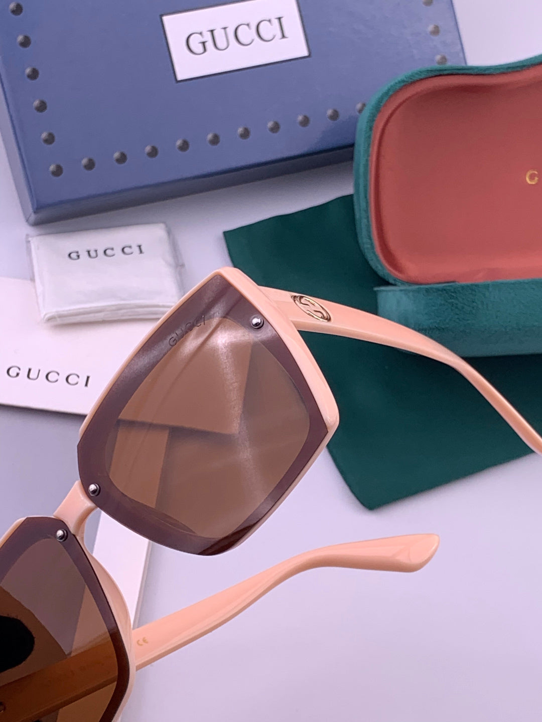 Gucci G9600 Square Brown Lens Sunglasses for Men & Women - 371546 - detail image 3