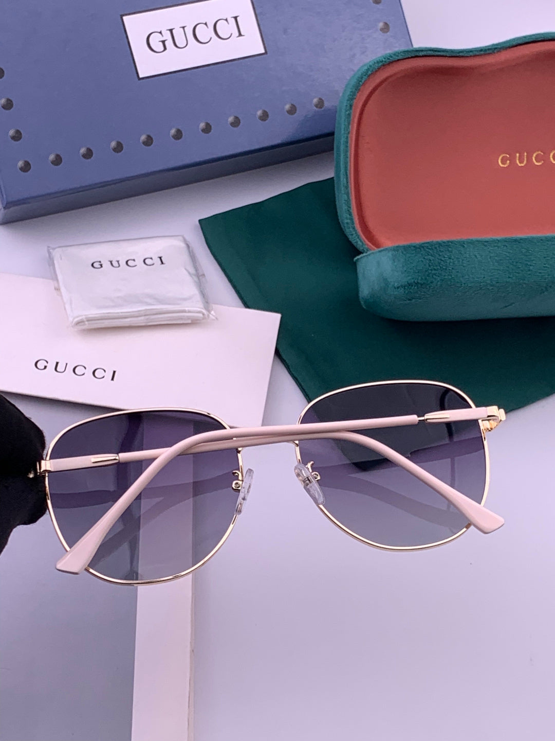 Gucci G5822 Polarized Oversized Gold Lens Sunglasses for Men & Women - 371547 - detail image 5