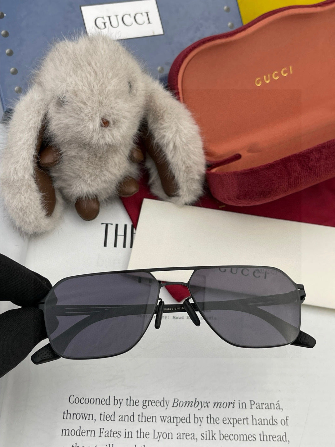 Gucci G0862 Fashion Gold Lens Sunglasses for Men & Women - 371527