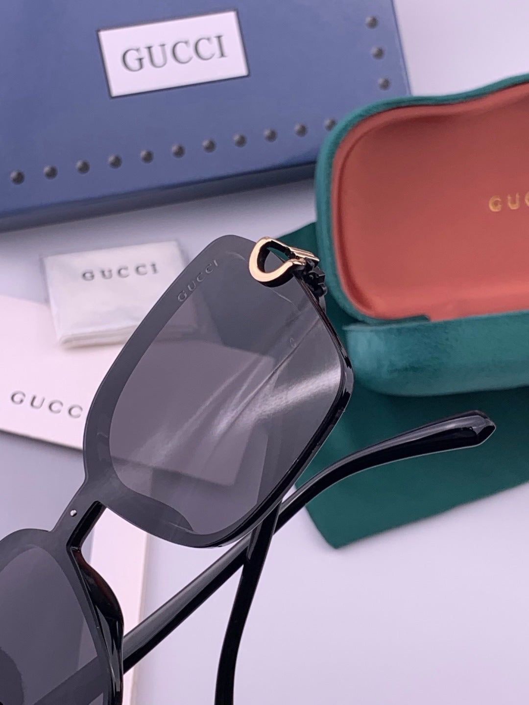 Gucci G9223 Polarized Square Black Lens Sunglasses for Men & Women - 371522 - detail image 5
