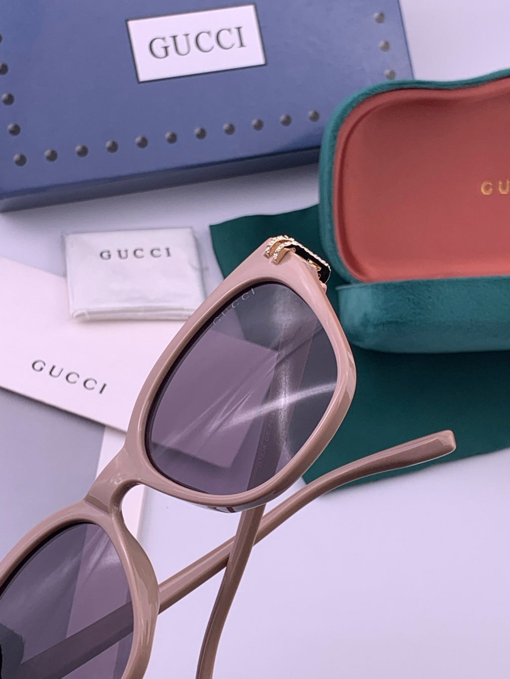 Gucci G6753 Round Black Lens Sunglasses for Men & Women - 382107 - detail image 4