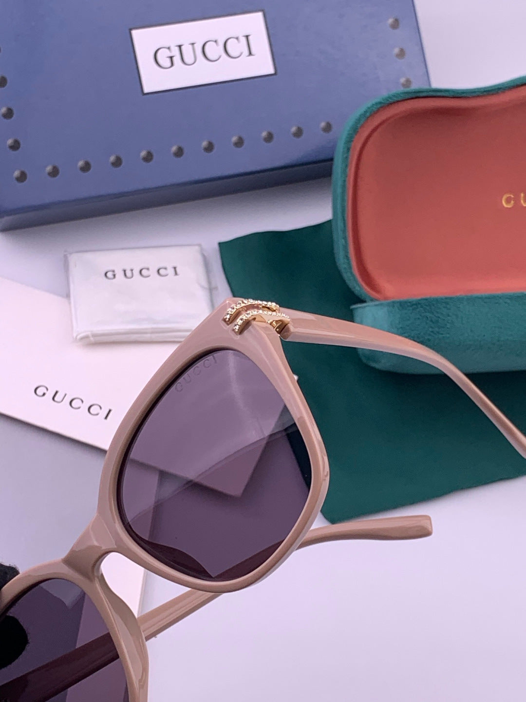 Gucci G6753 Round Black Lens Sunglasses for Men & Women - 382107 - detail image 2