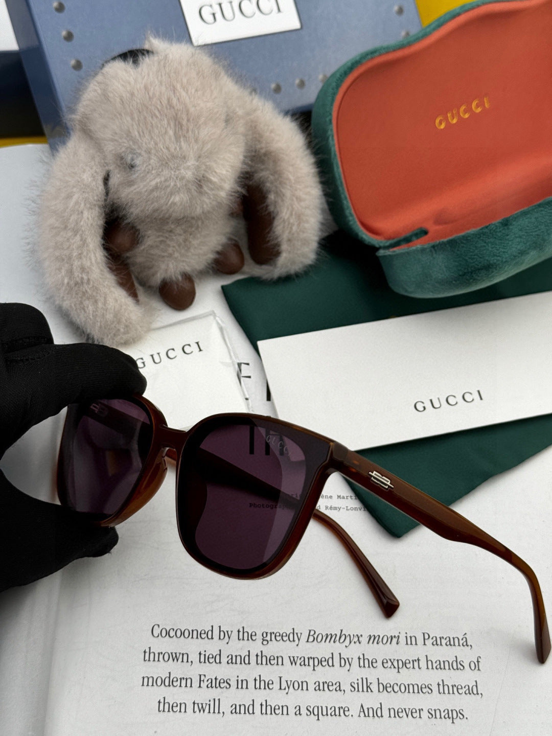 Gucci G97722 Polarized Square Gold Lens Sunglasses for Women - 382111 - detail image 4