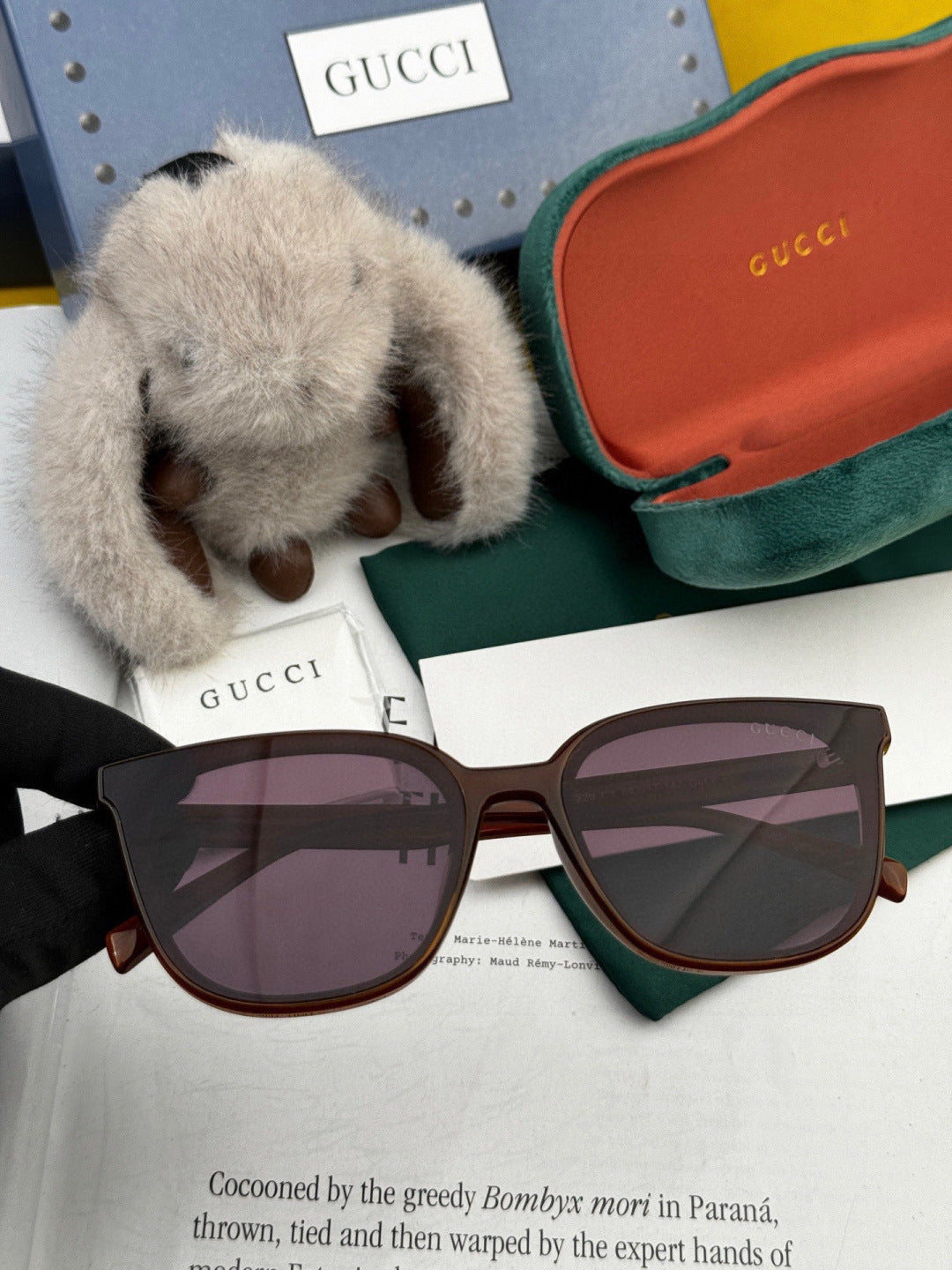 Gucci G97722 Polarized Square Gold Lens Sunglasses for Women - 382111 - detail image 2
