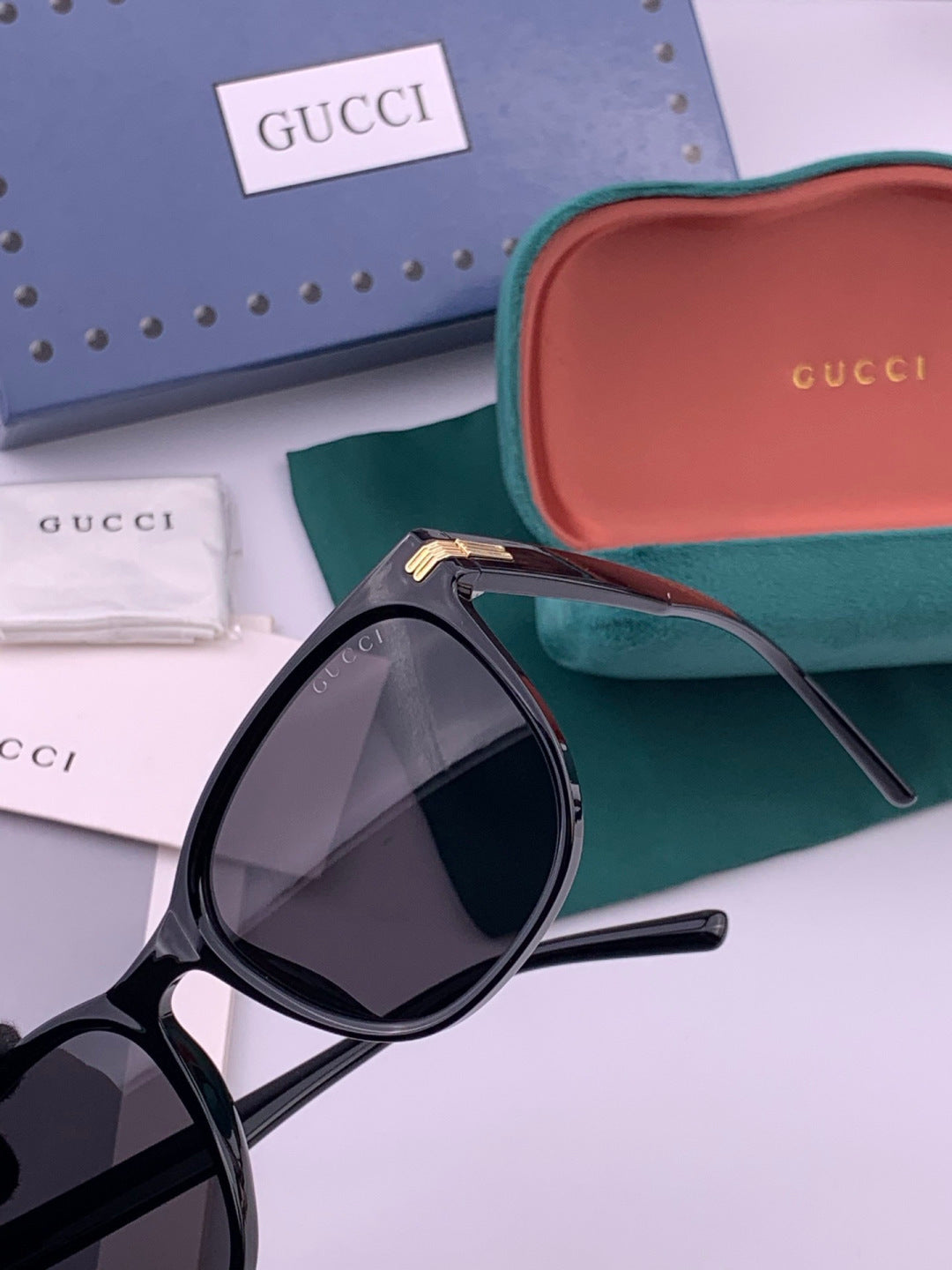 Gucci G97726 Polarized Square Brown Lens Sunglasses for Women - 382115 - detail image 3