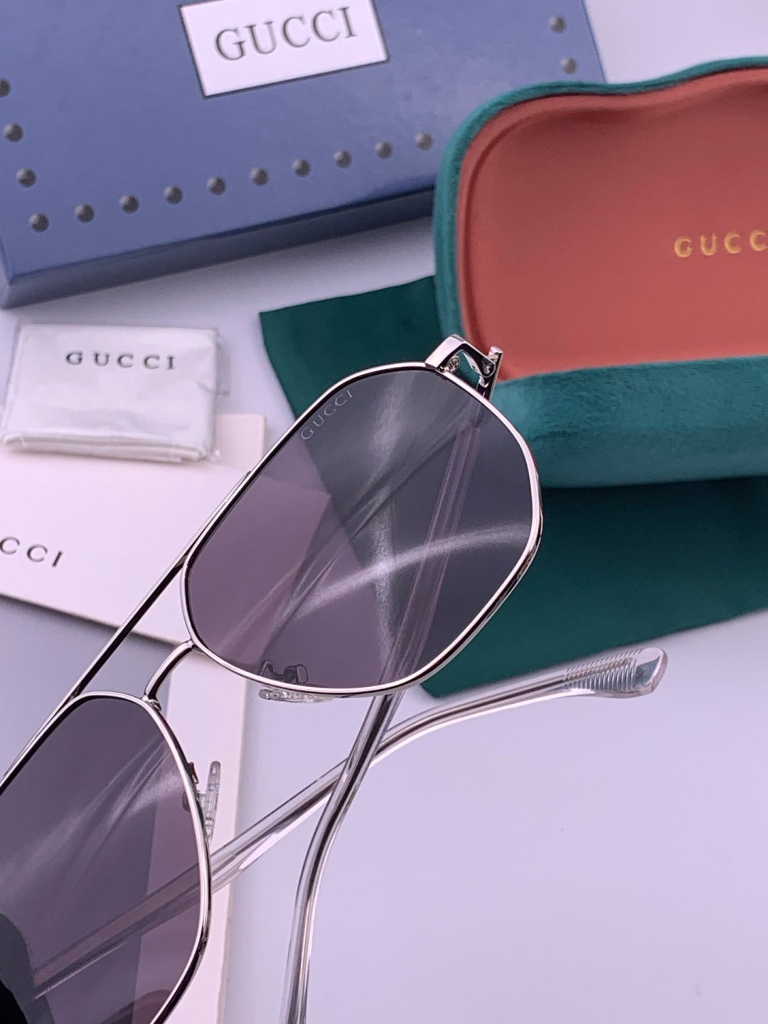 Gucci G4202 Polarized Aviator Orange Lens Sunglasses for Men & Women - 382116 - detail image 3