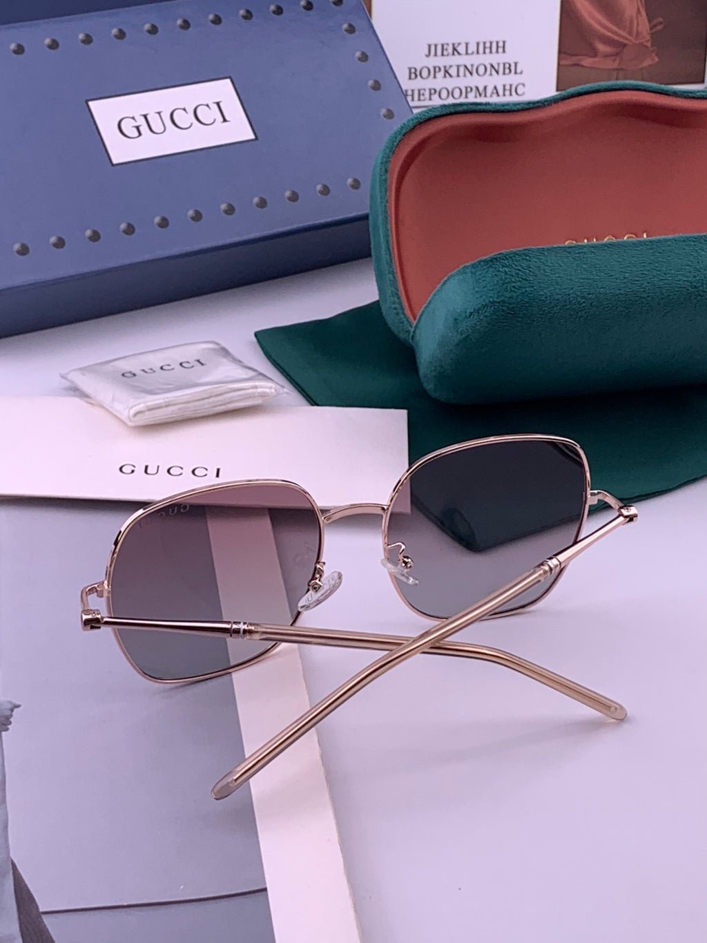 Gucci G55813 Fashion Black Lens Sunglasses for Men & Women - 382118 - detail image 5