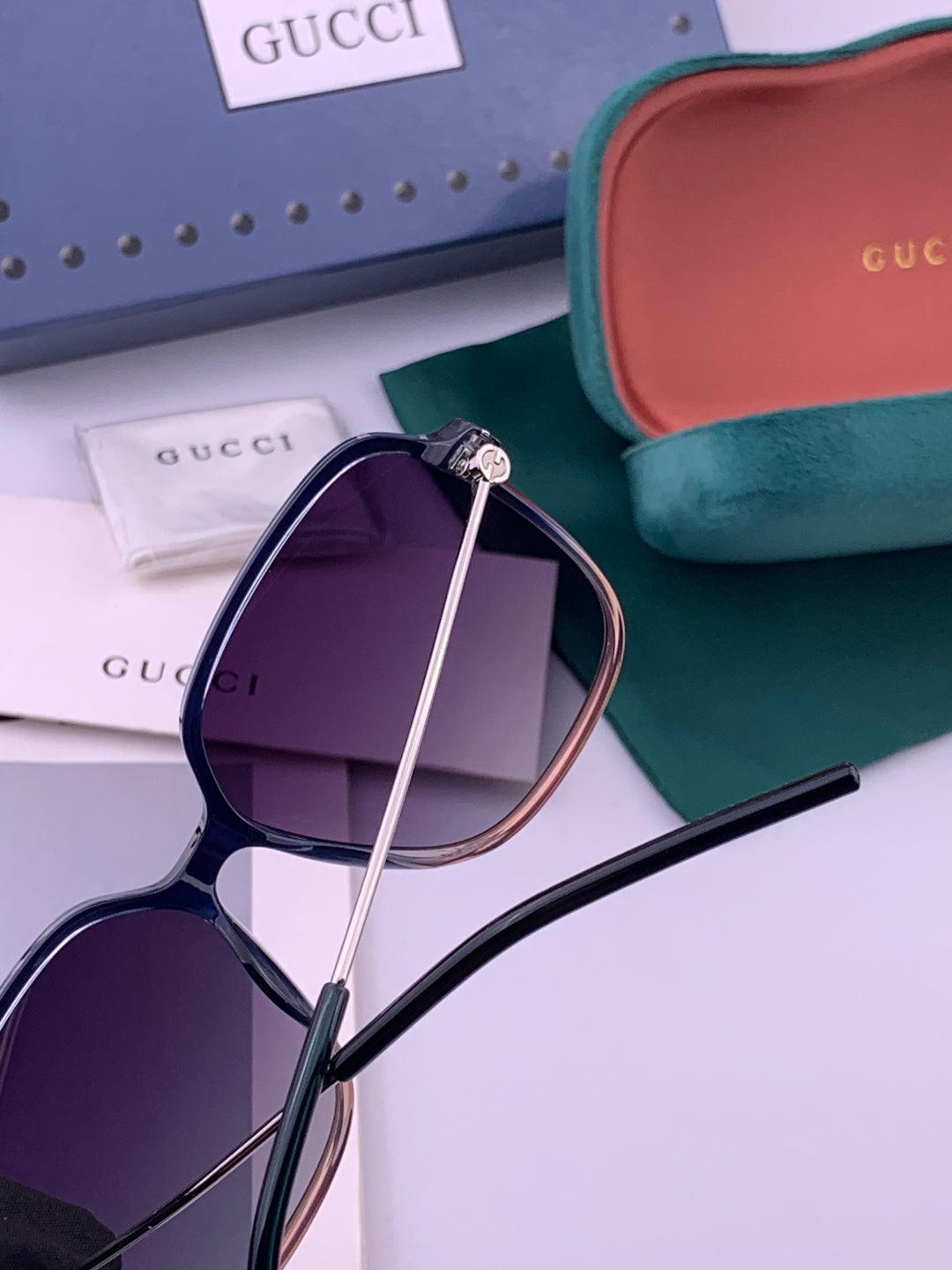 Gucci G9747 Polarized Round Black Lens Sunglasses for Women - 382124 - detail image 3