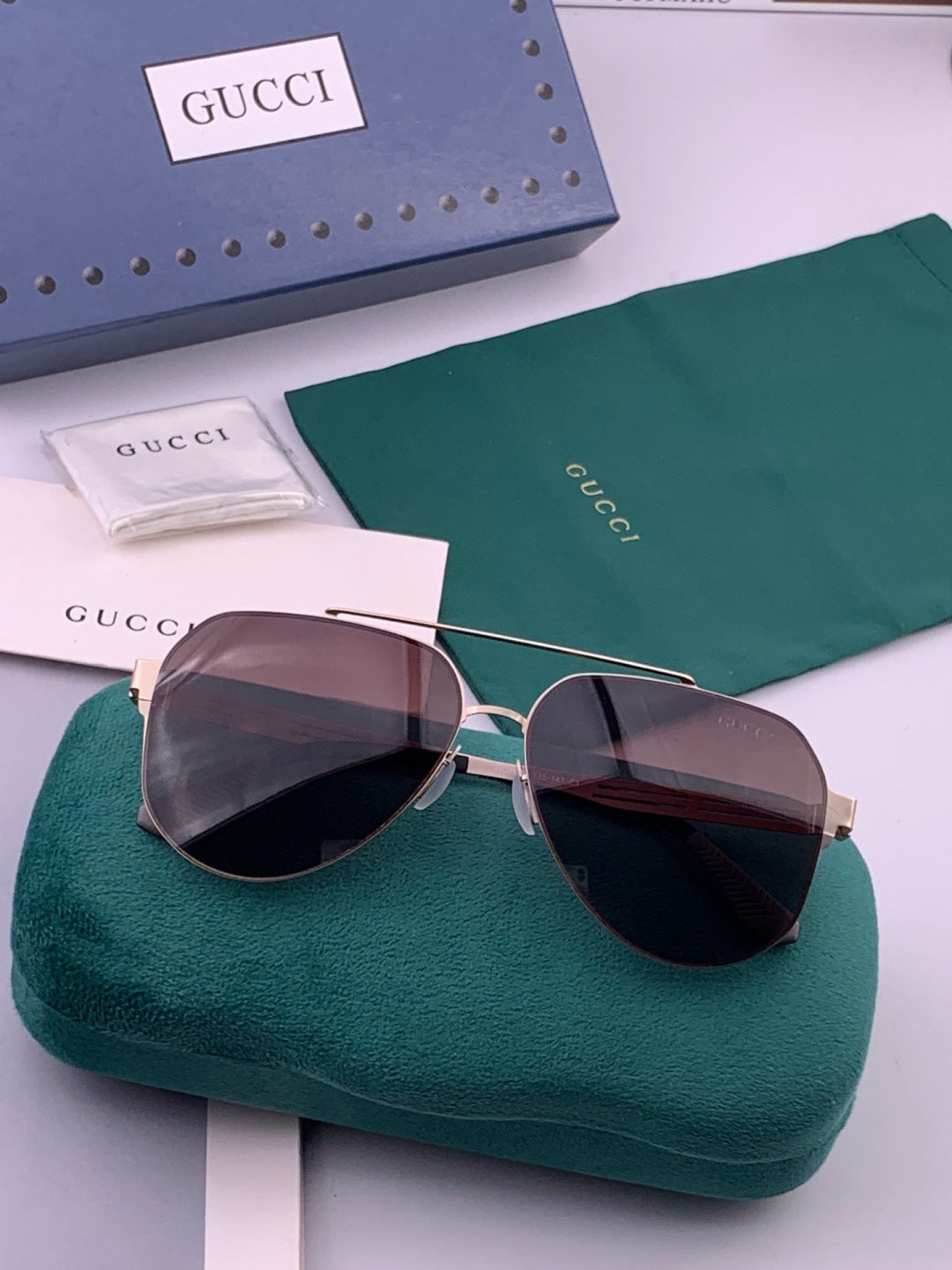 Gucci G5809 Polarized Fashion Gold Lens Sunglasses for Men & Women - 382081 - detail image 7