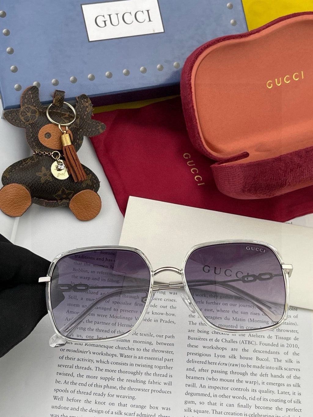 Gucci G5822 Polarized Oversized Red Lens Sunglasses for Men & Women - detail image 2