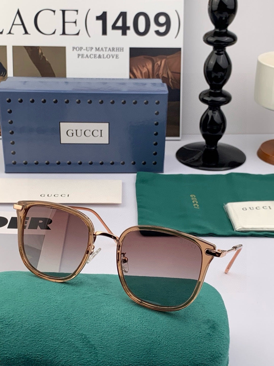 Gucci G5822 Polarized Oversized Black Lens Sunglasses for Men & Women - detail image 2