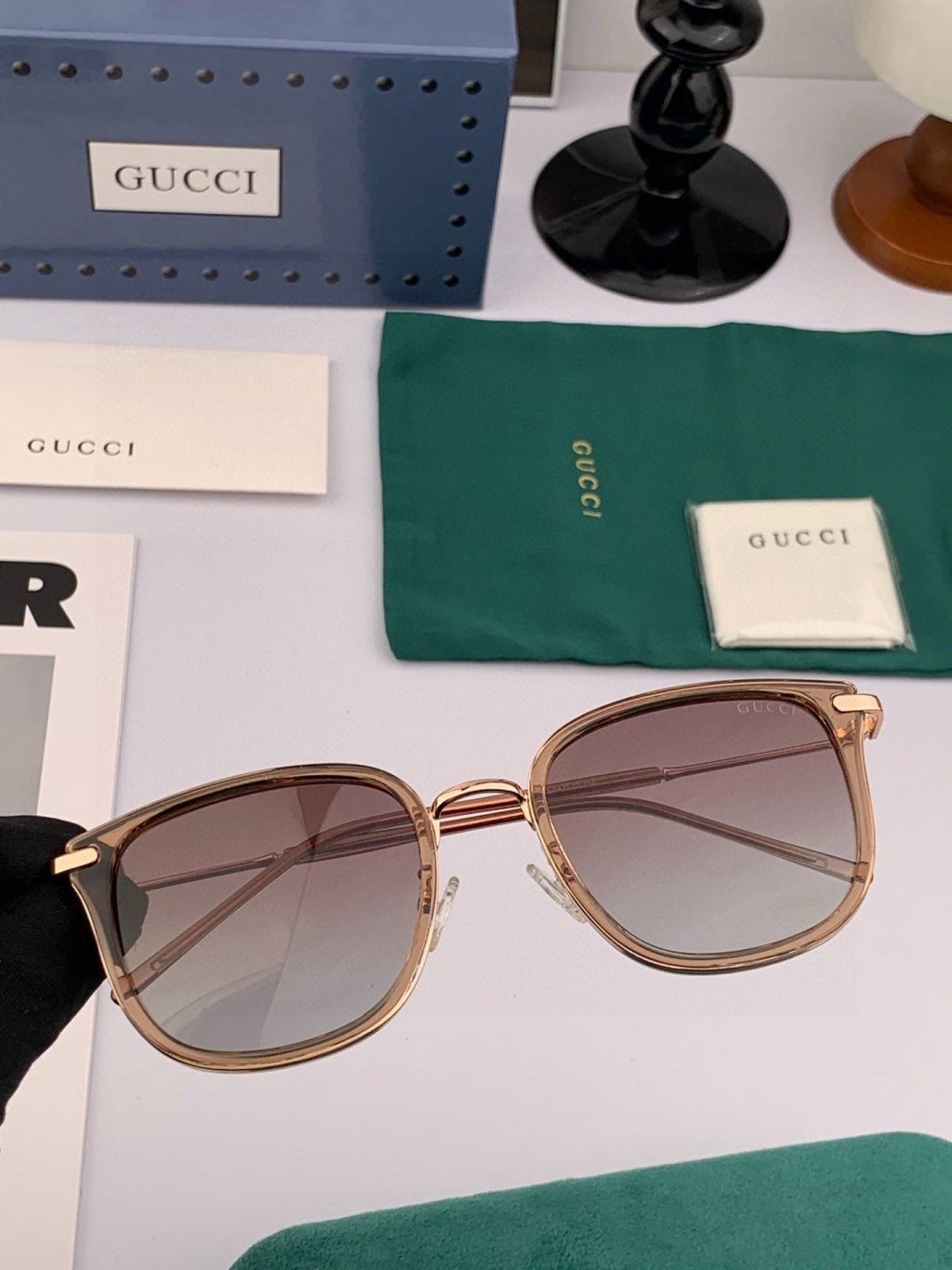 Gucci G5822 Polarized Oversized Black Lens Sunglasses for Men & Women - detail image 3