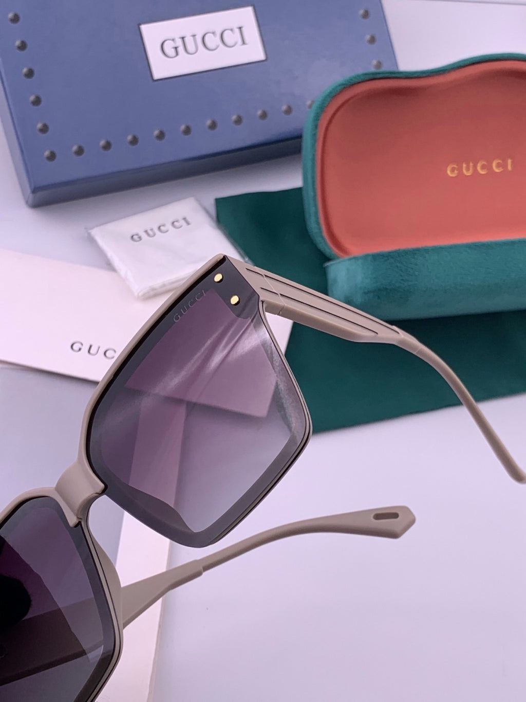 Gucci G7290 Metal Square Red Lens Sunglasses for Men & Women - 382045 - detail image 2