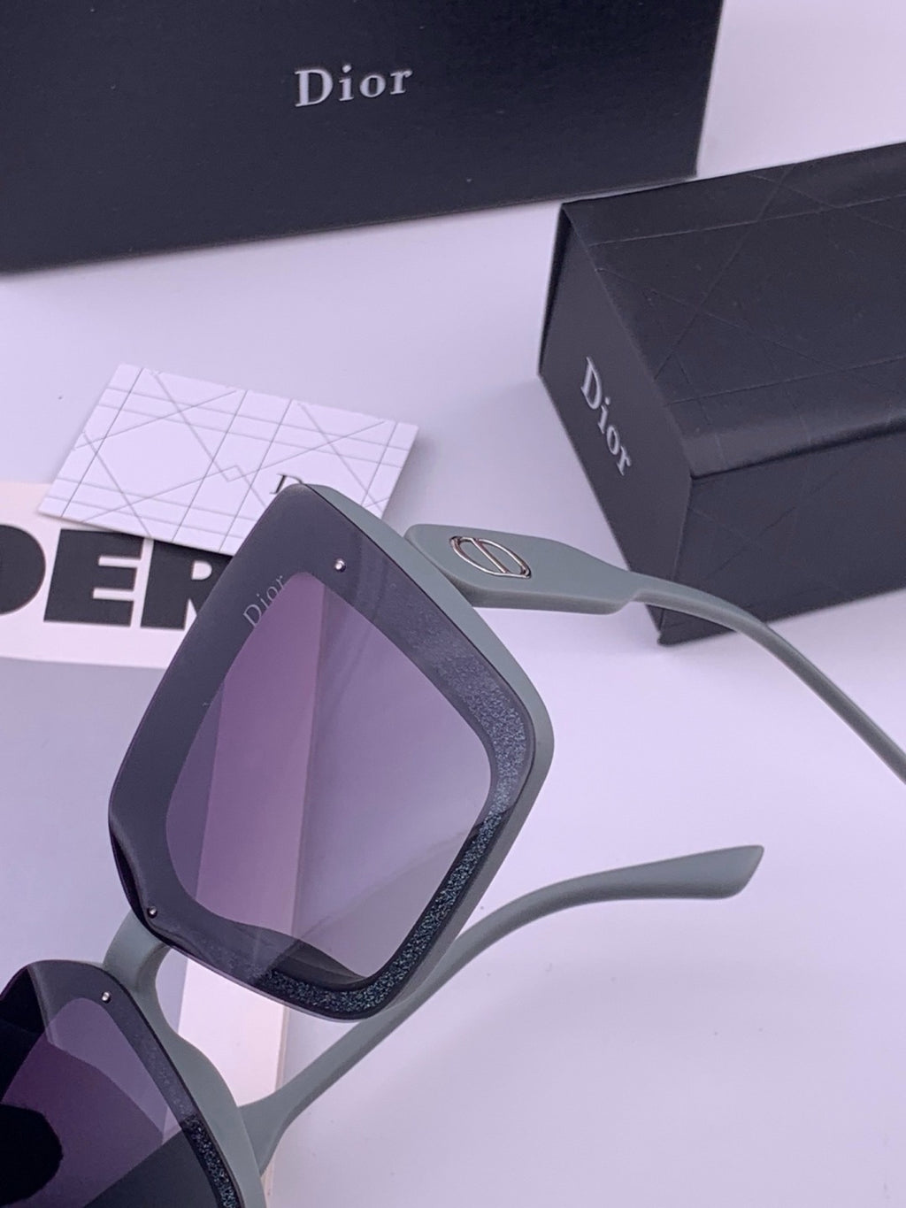 Dior D6227 Polarized Square Brown Lens Sunglasses for Men & Women - 382450 - detail image 3