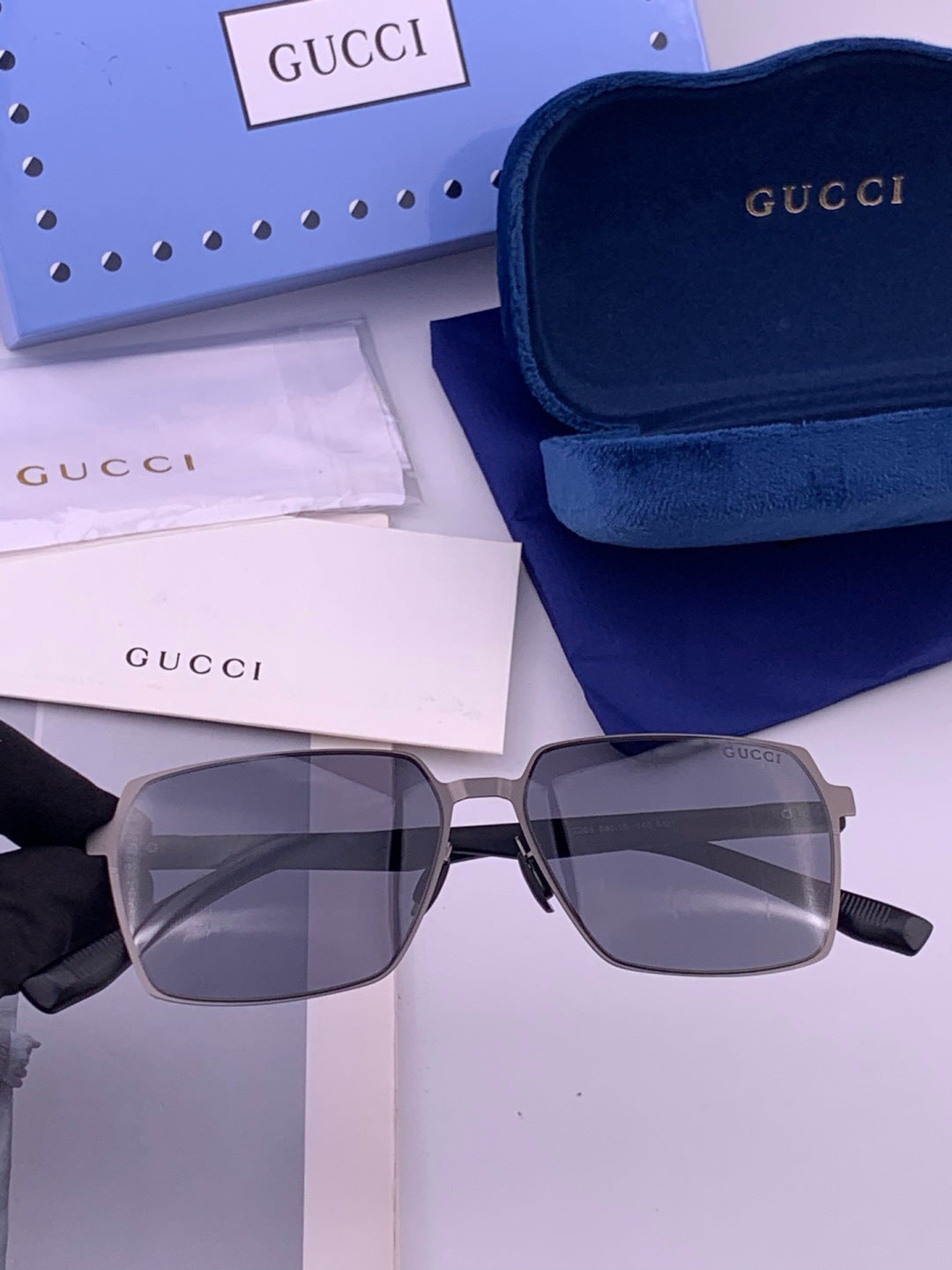 Gucci G5226 Fashion Gold Lens Sunglasses for Men & Women - 381979