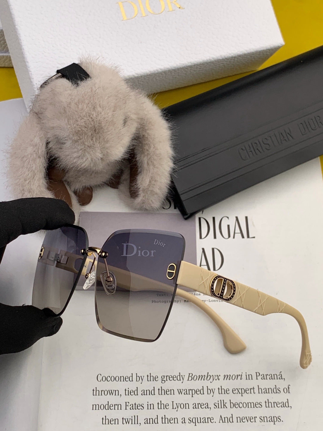 Dior D3550 Square Black Lens Sunglasses for Men & Women - 398688 - detail image 6