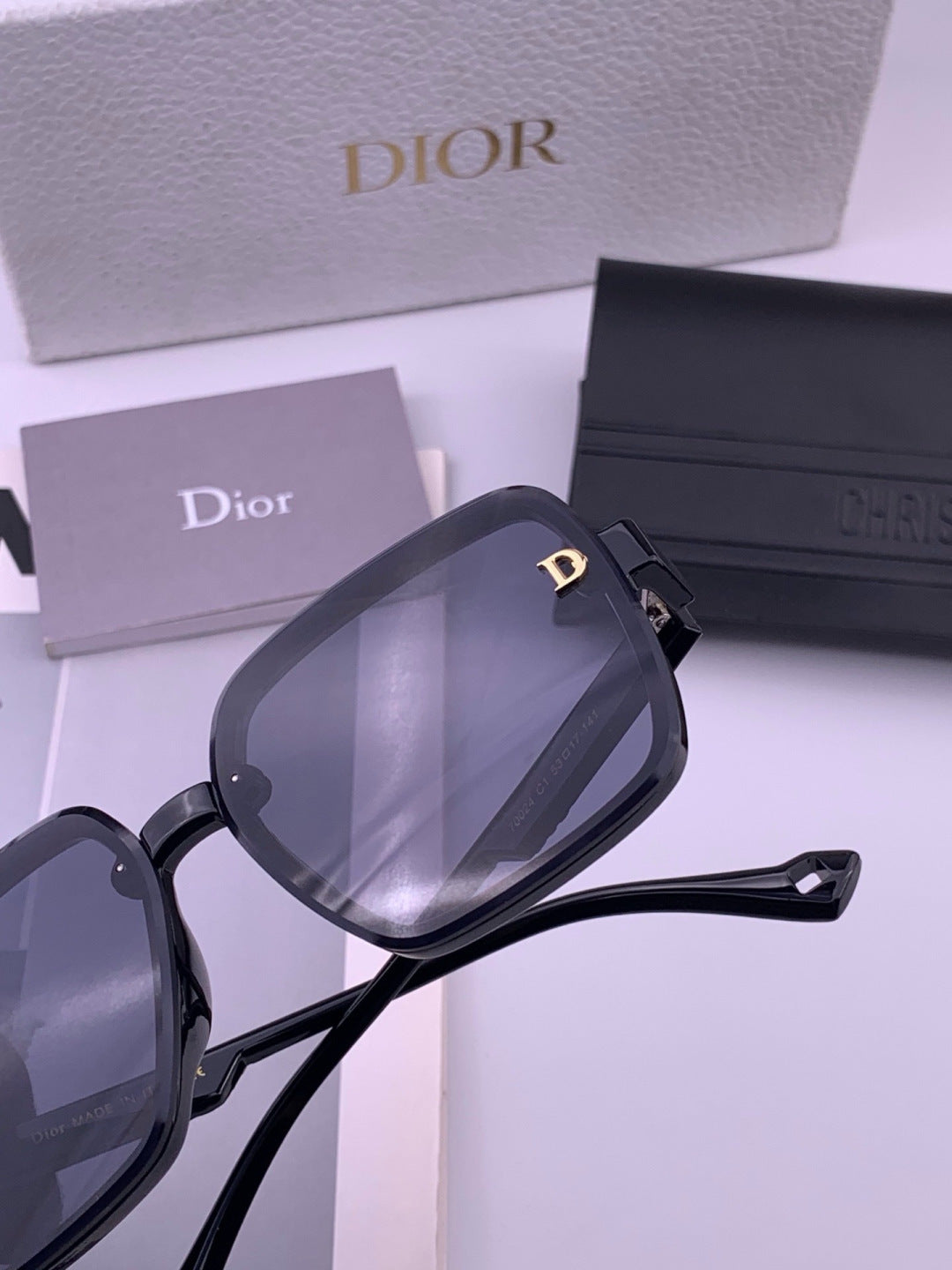 Dior D47002 Fashion Blue Lens Sunglasses for Men & Women - 398735 - detail image 6