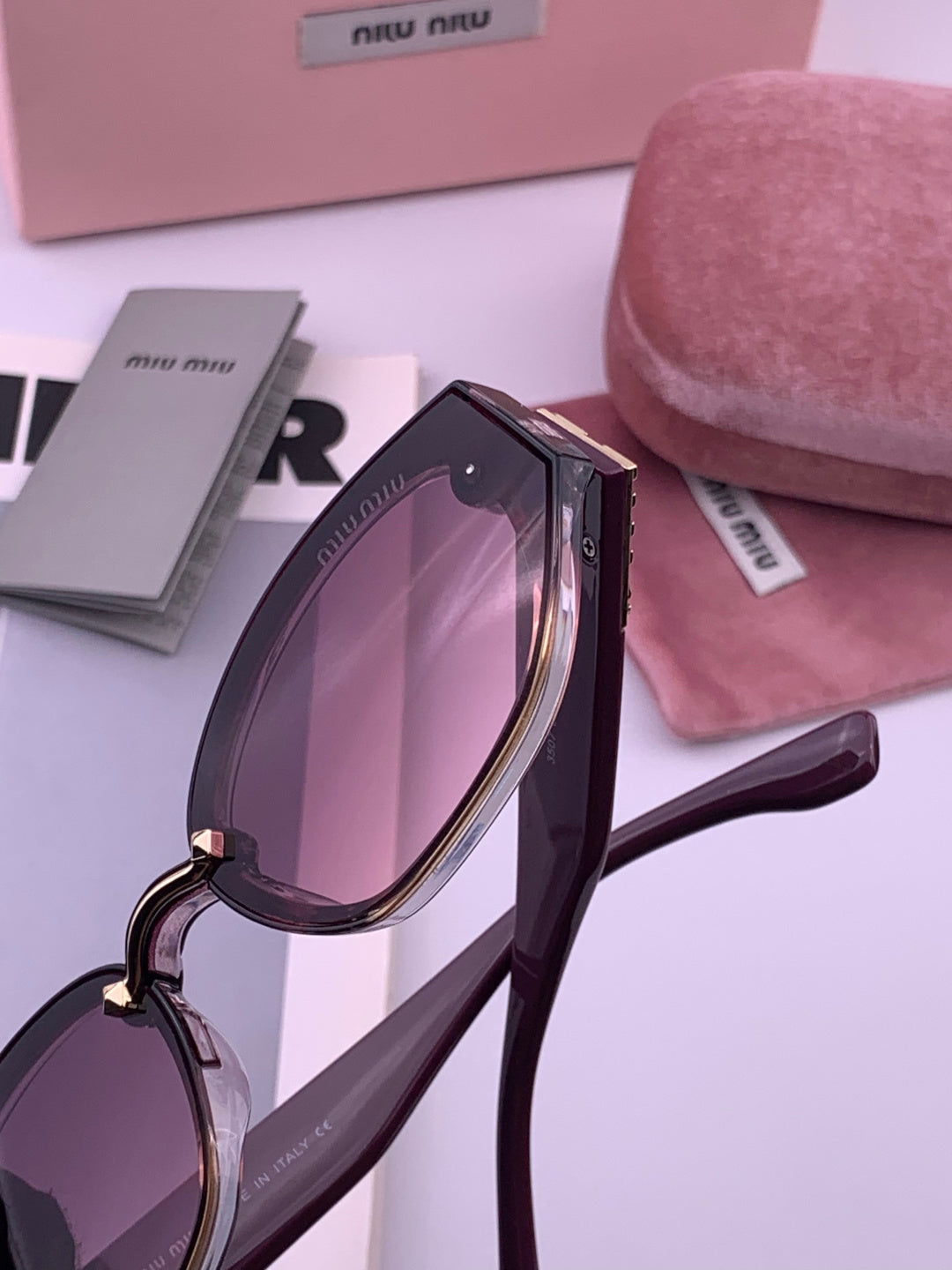 Miu Miu M7350 Fashion Purple Lens Sunglasses for Men & Women - 399188 - detail image 6