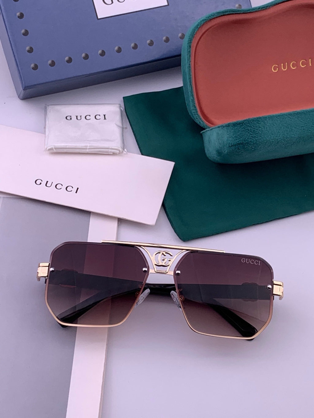 Gucci G21746 Aviator Black Lens Sunglasses for Men & Women - 398329