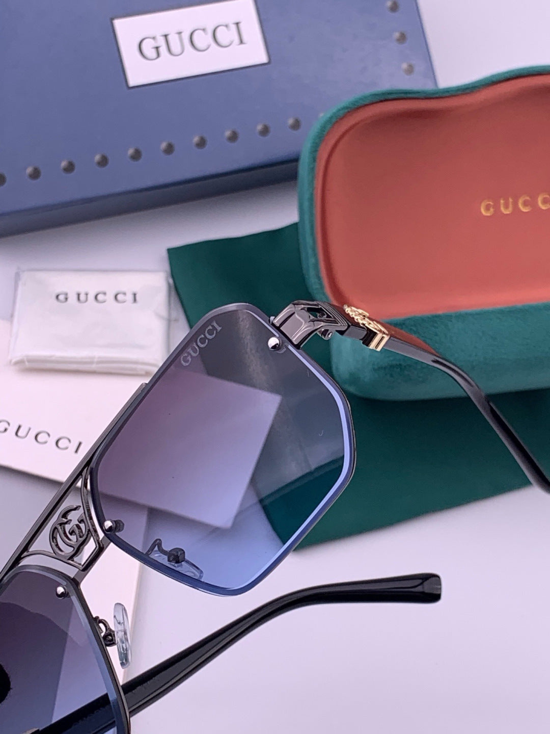 Gucci G21746 Aviator Black Lens Sunglasses for Men & Women - 398331 - detail image 3