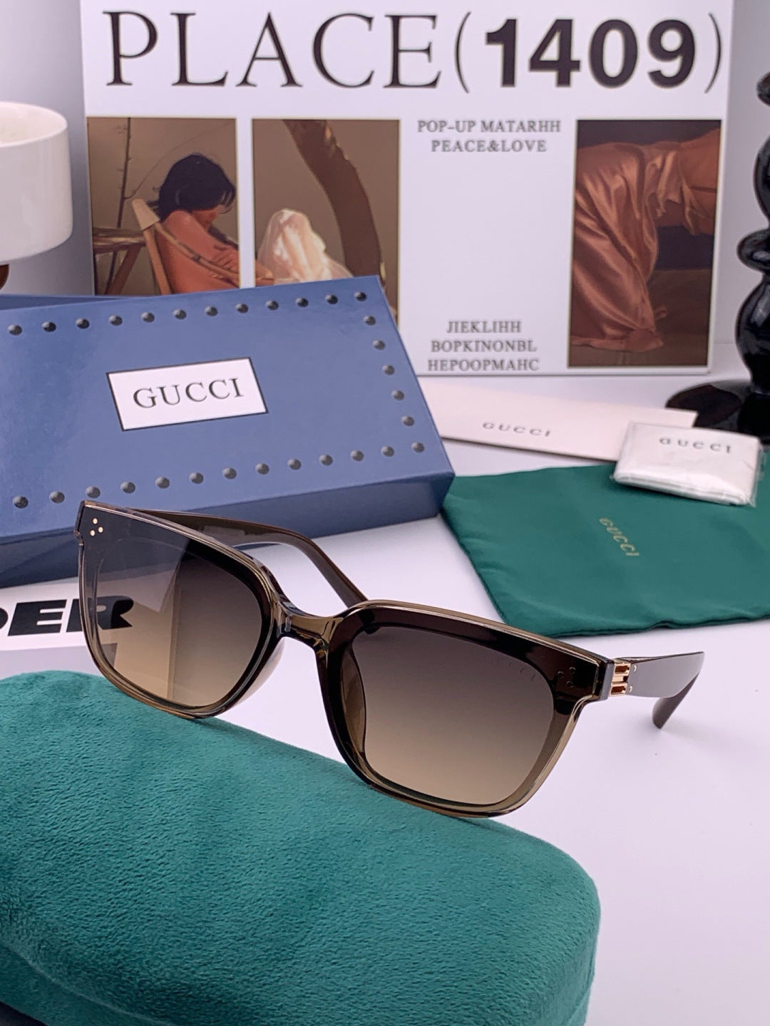 Gucci G6761 Polarized Square Black Lens Sunglasses for Men & Women - 398344 - detail image 3