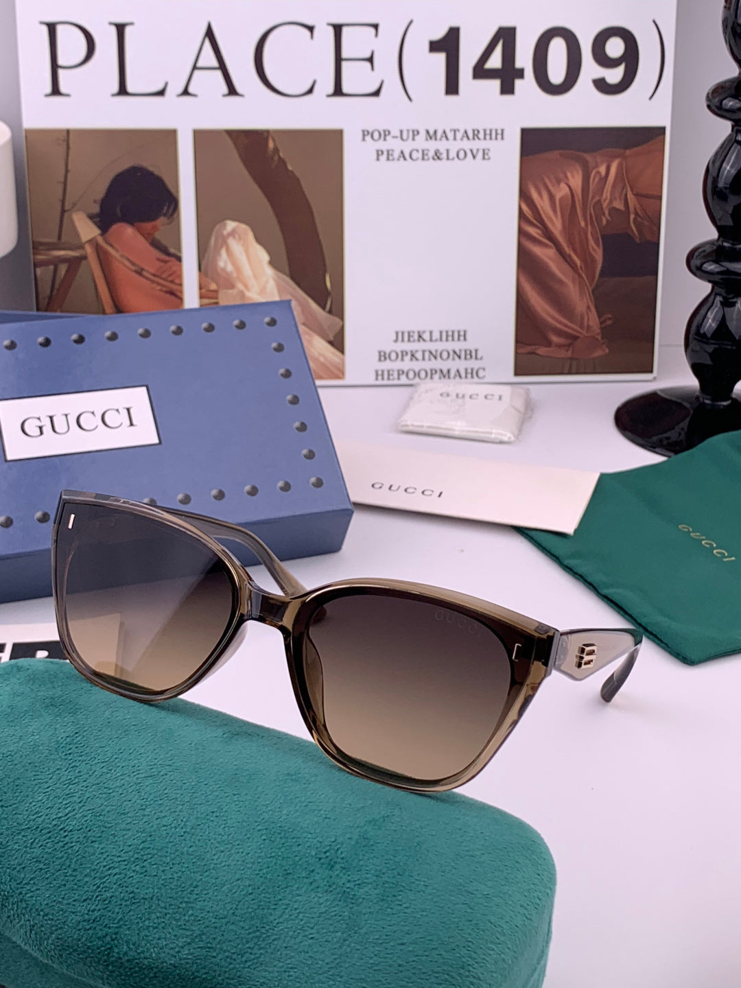 Gucci G9761 Polarized Square Black Lens Sunglasses for Men & Women - 398321 - detail image 2