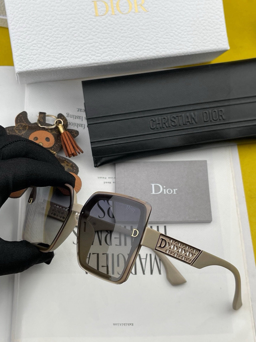 Dior CD4190 Square Gold Lens Sunglasses for Women - 398742 - detail image 3