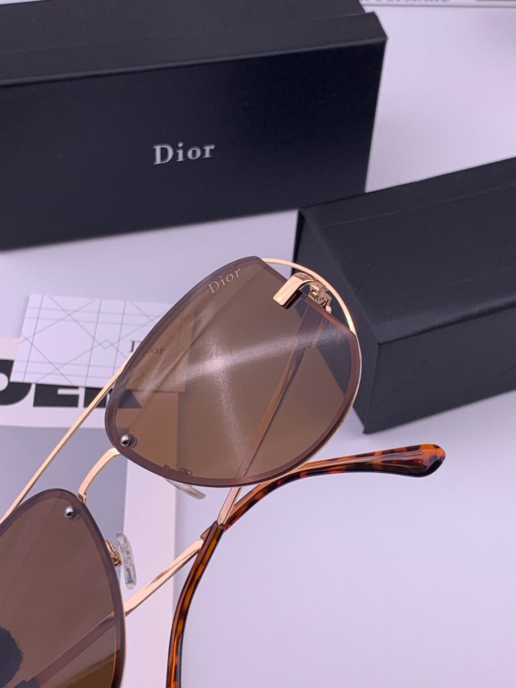Dior D4500 Fashion Orange Lens Sunglasses for Men & Women - 415486 - detail image 5