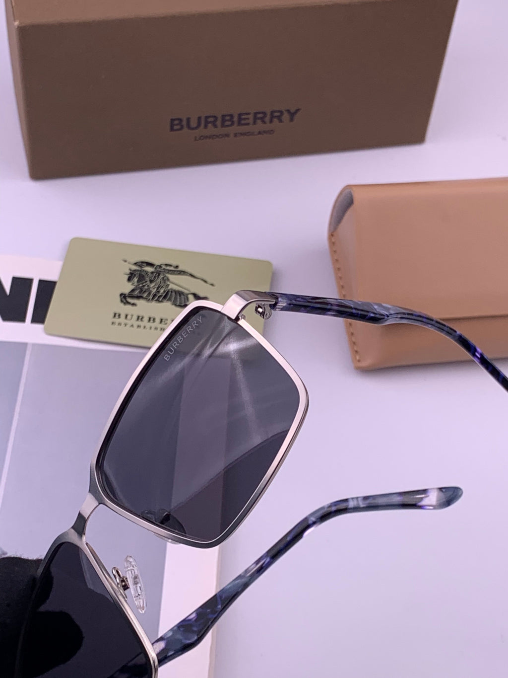 Burberry B080668 Aviator Gold Lens Sunglasses for Men - 416041 - detail image 3