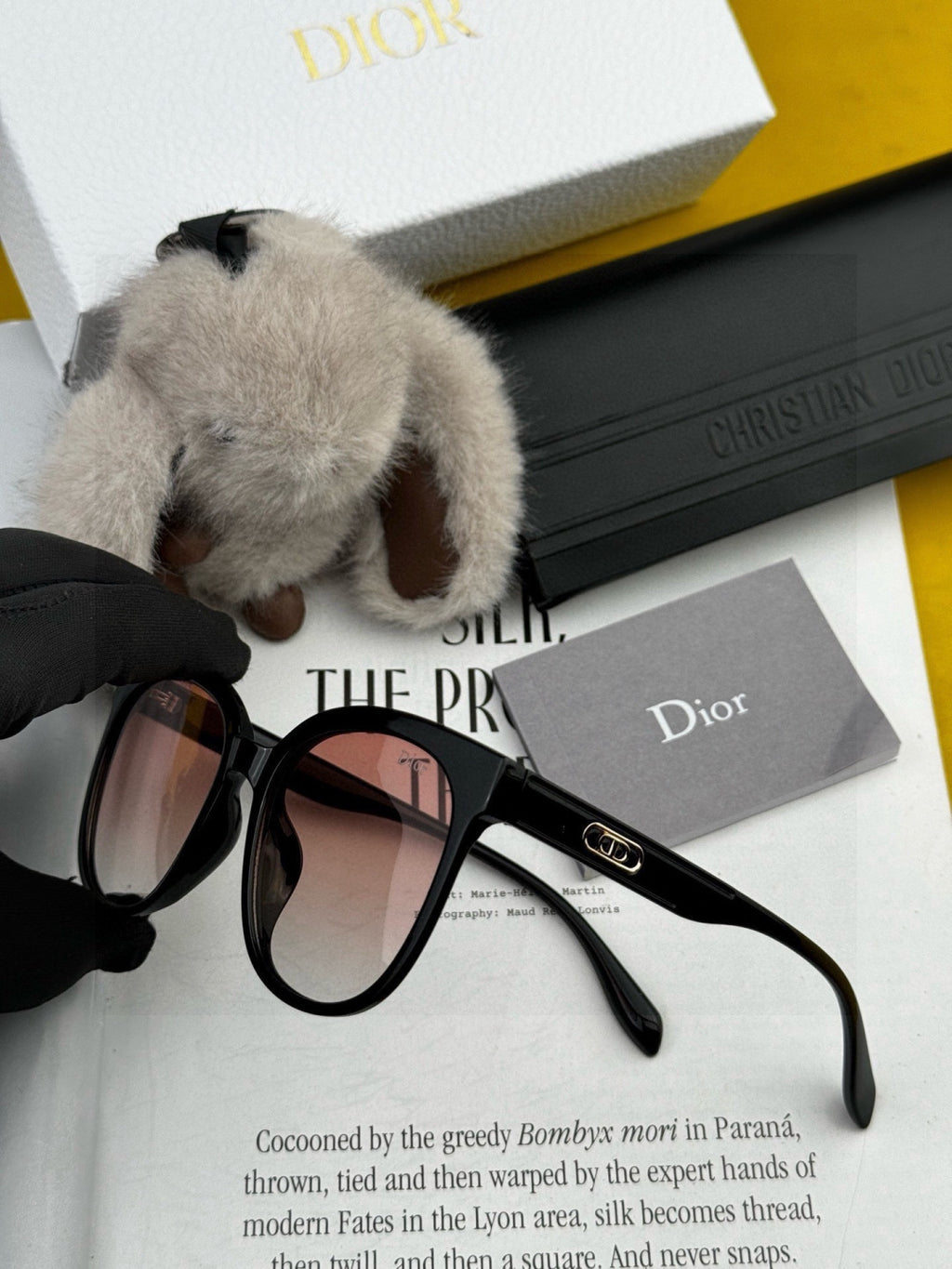 Dior D6106 Polarized Round Red Lens Sunglasses for Men & Women - 415506 - detail image 4