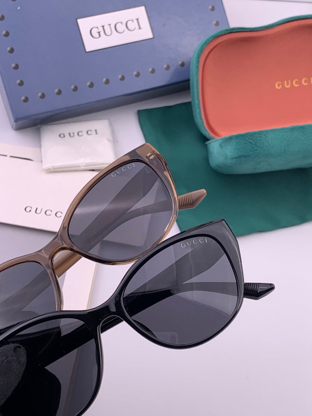 Gucci G3820 Polarized Square Black Lens Sunglasses for Men & Women - detail image 6