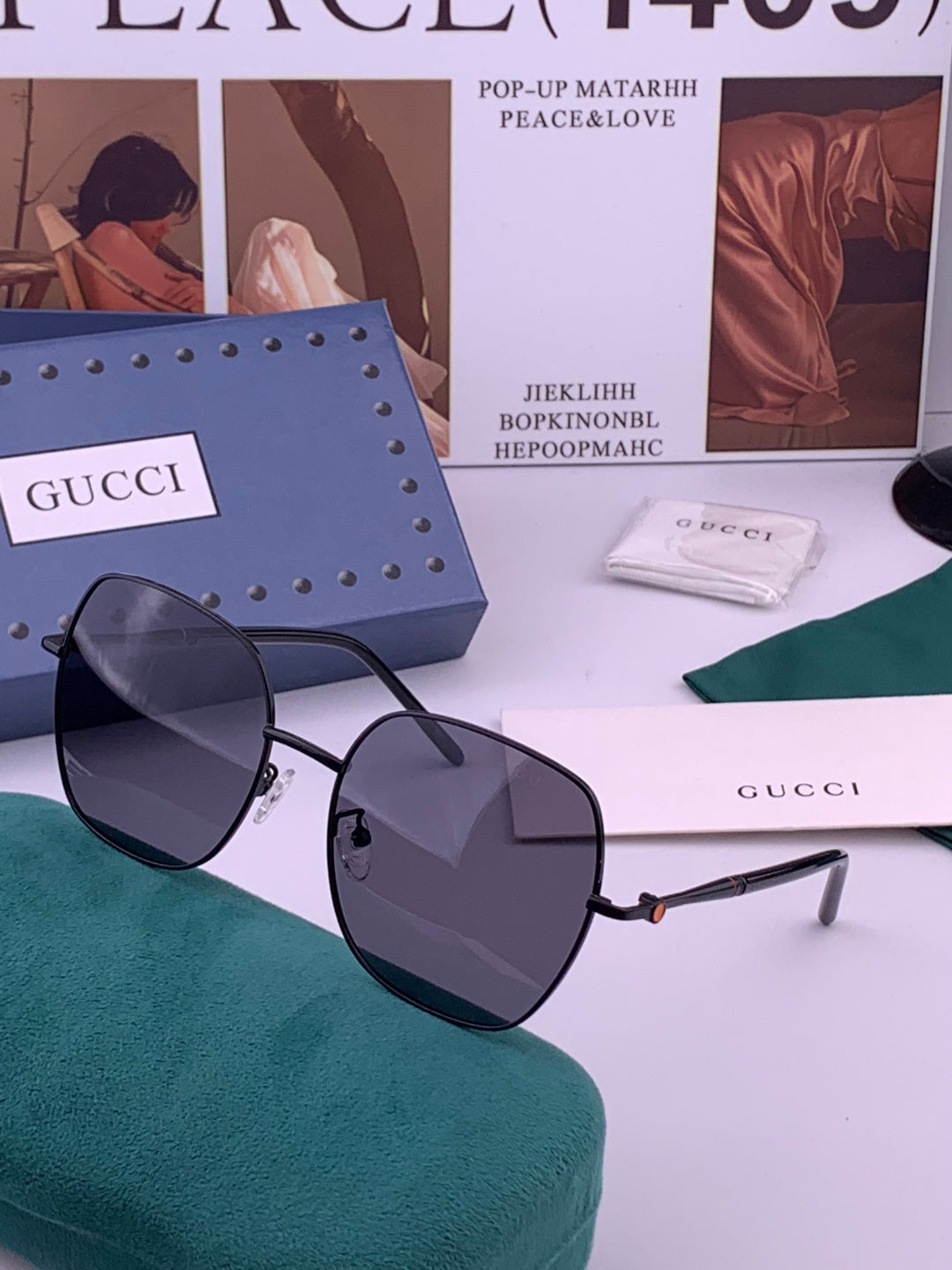 Gucci G55813 Fashion Black Lens Sunglasses for Men & Women - 415139 - detail image 2