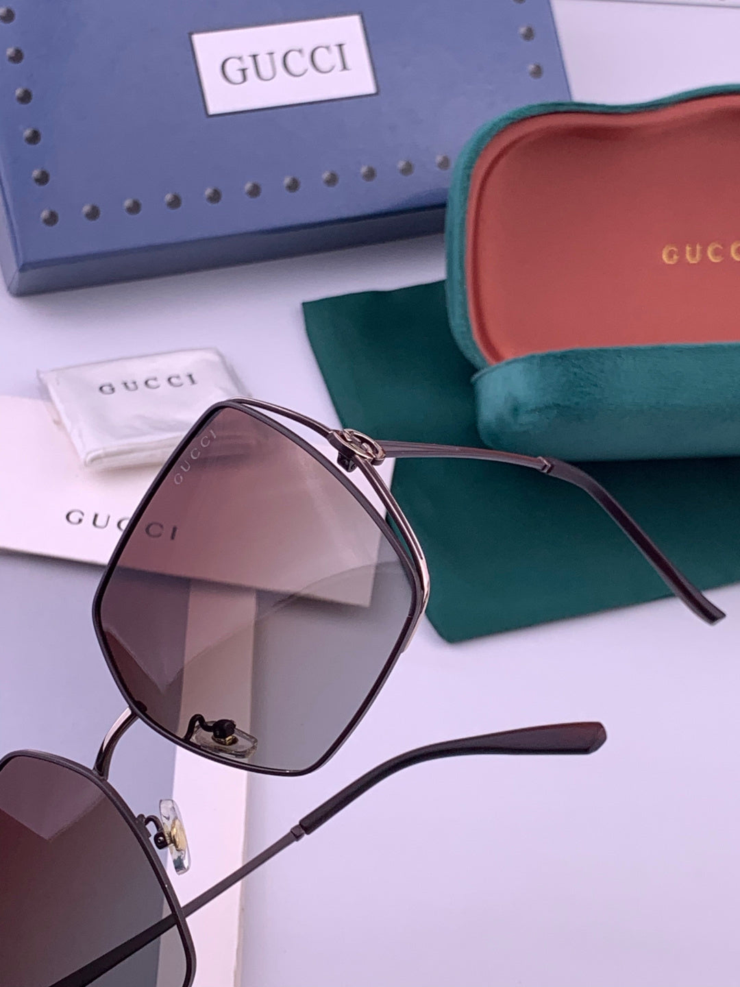 Gucci G9638 Polarized Square Brown Lens Sunglasses for Women - detail image 3