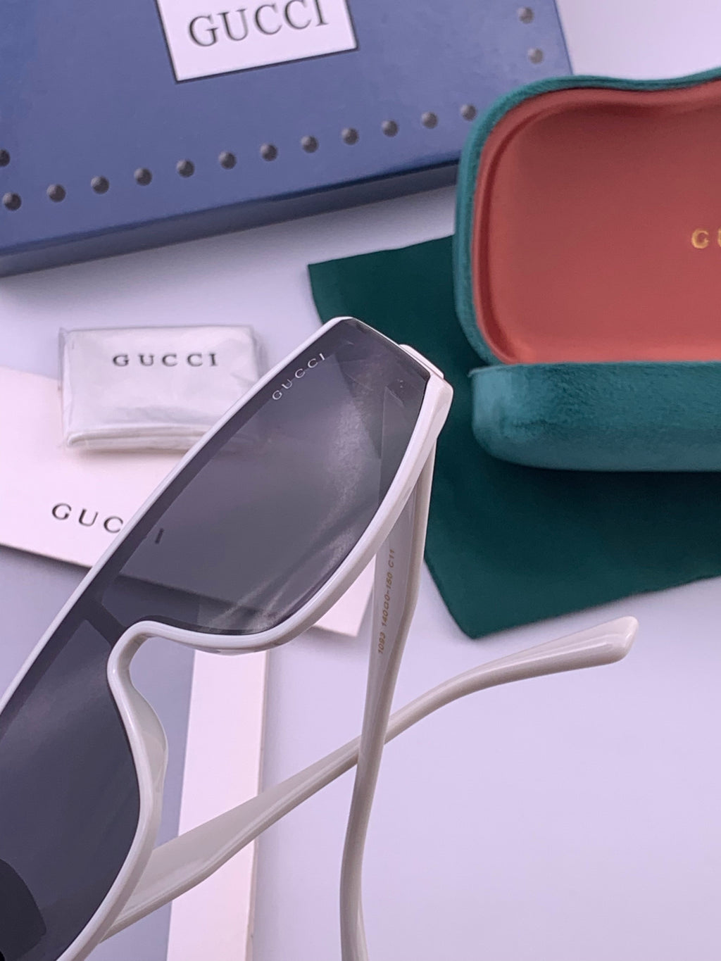 Gucci G3109 Fashion Black Lens Sunglasses for Men & Women - detail image 3