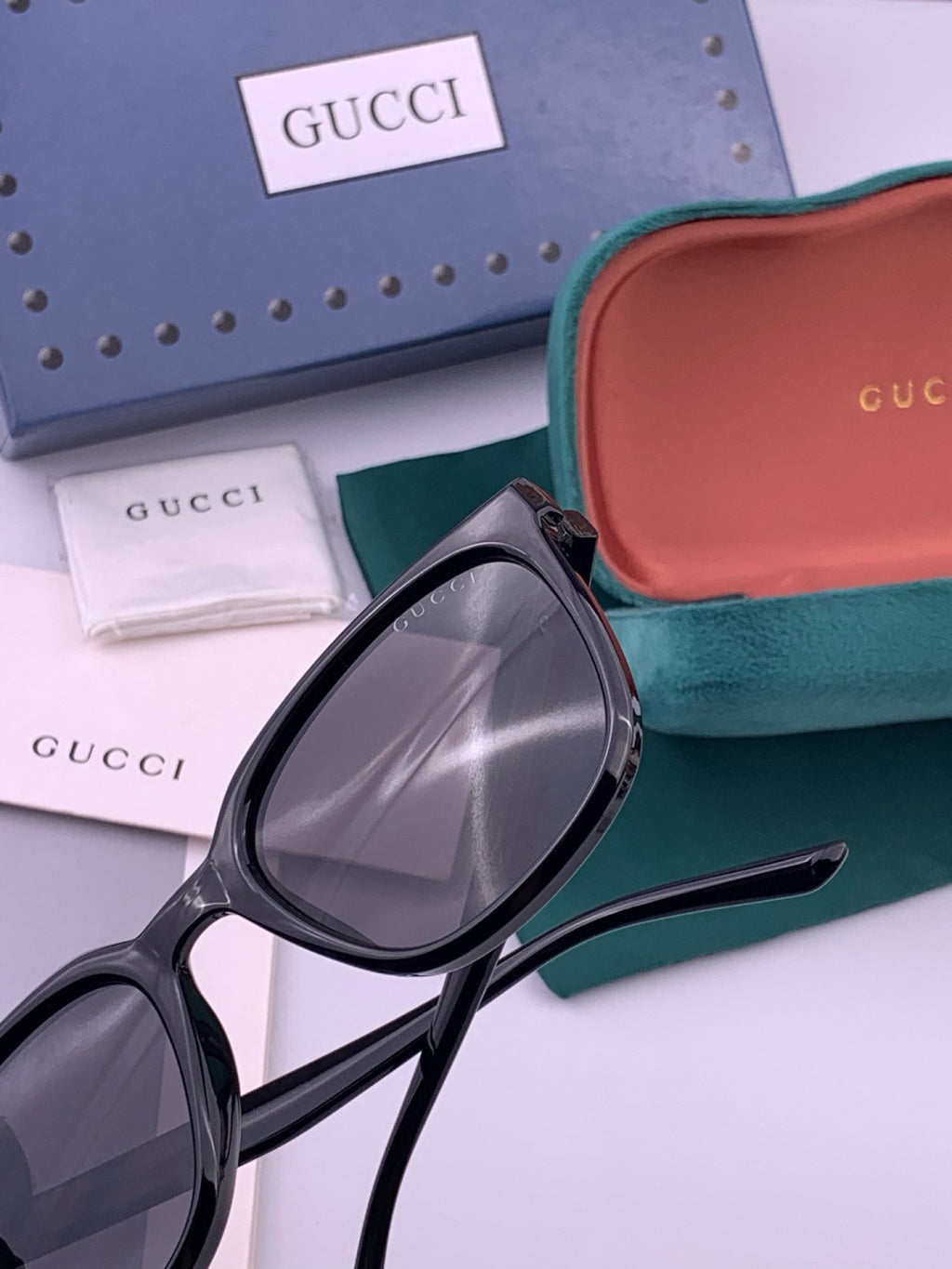 Gucci G57712 Polarized Square Gold Lens Sunglasses for Women - detail image 5