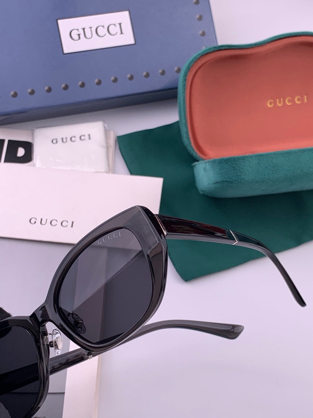 Gucci G7990 Polarized Square Brown Lens Sunglasses for Men & Women - 415081 - detail image 5