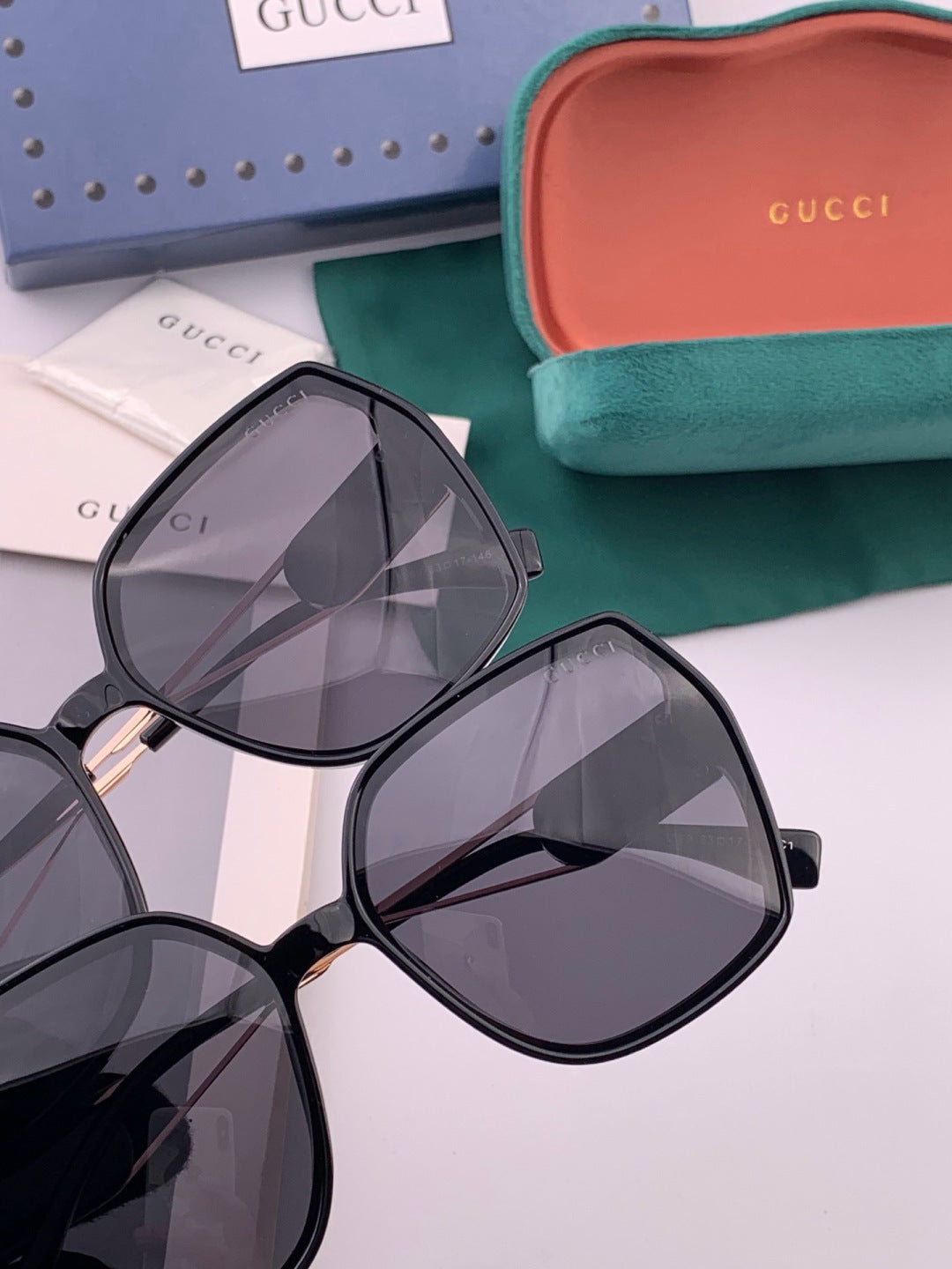Gucci G9356 Polarized Round Gold Lens Sunglasses for Women - detail image 4